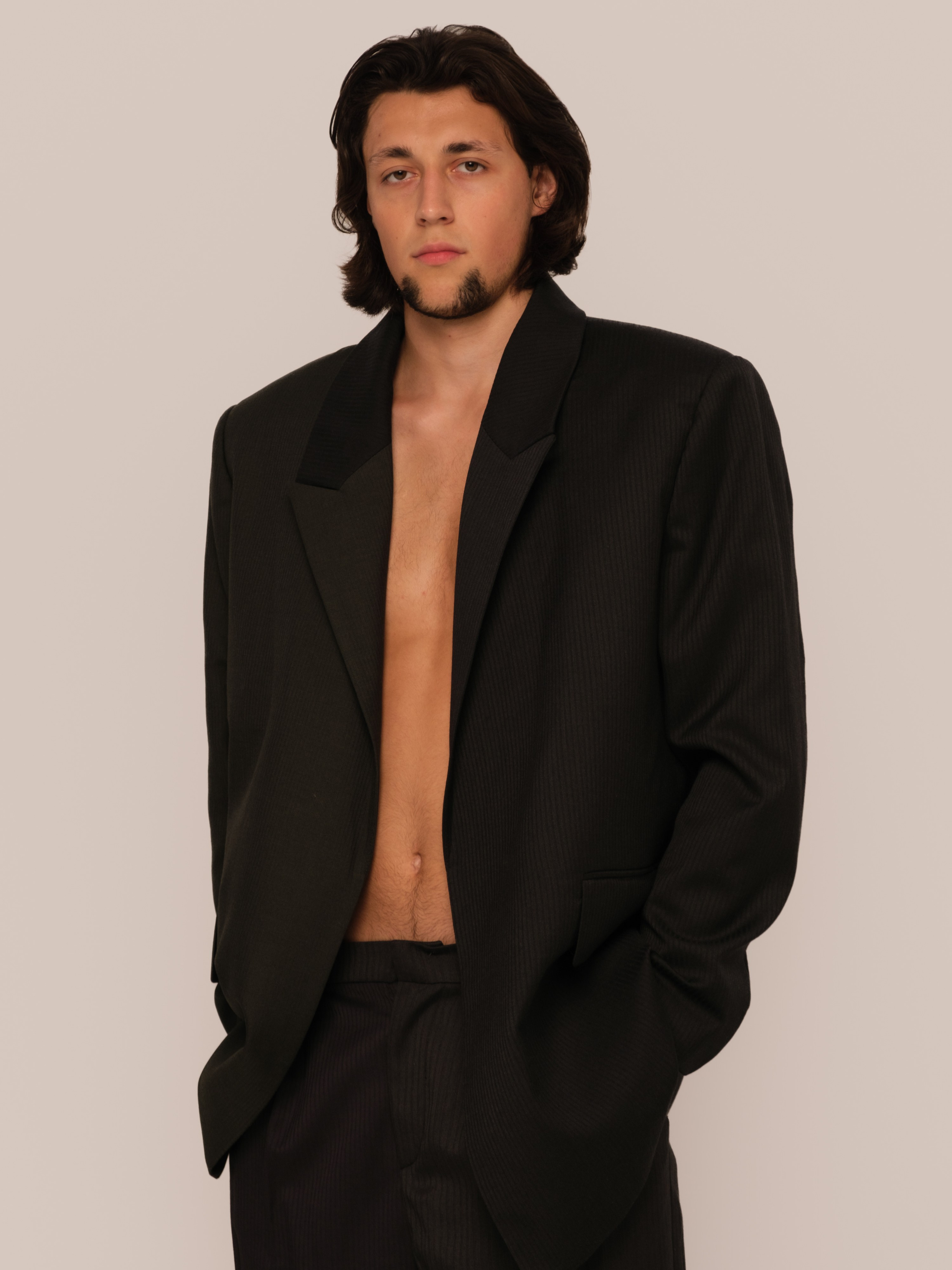 ZHAKOVA BRAND каталог. Мари — фотограф и видеограф из Москвы