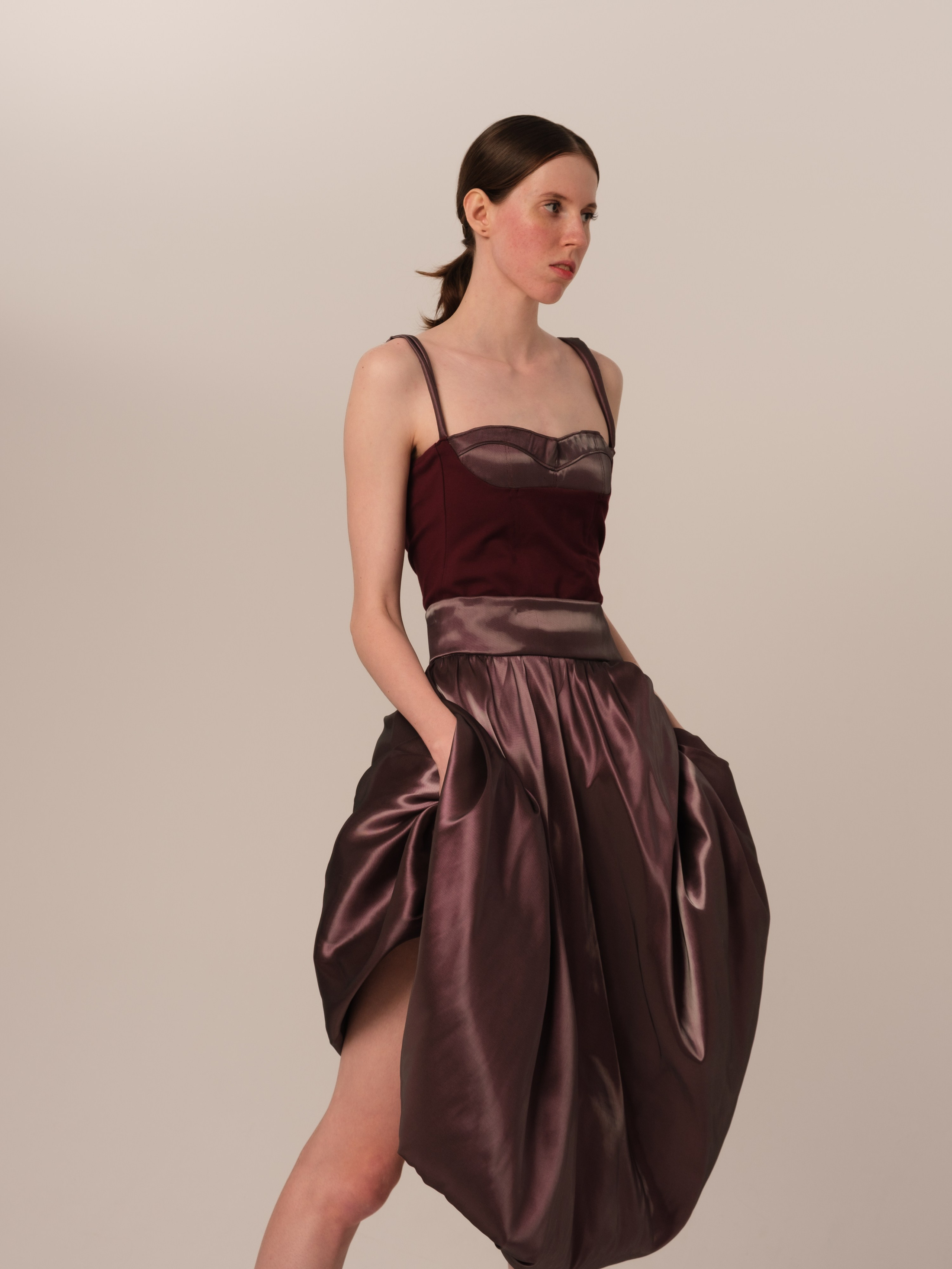 ZHAKOVA BRAND каталог. Мари — фотограф и видеограф из Москвы