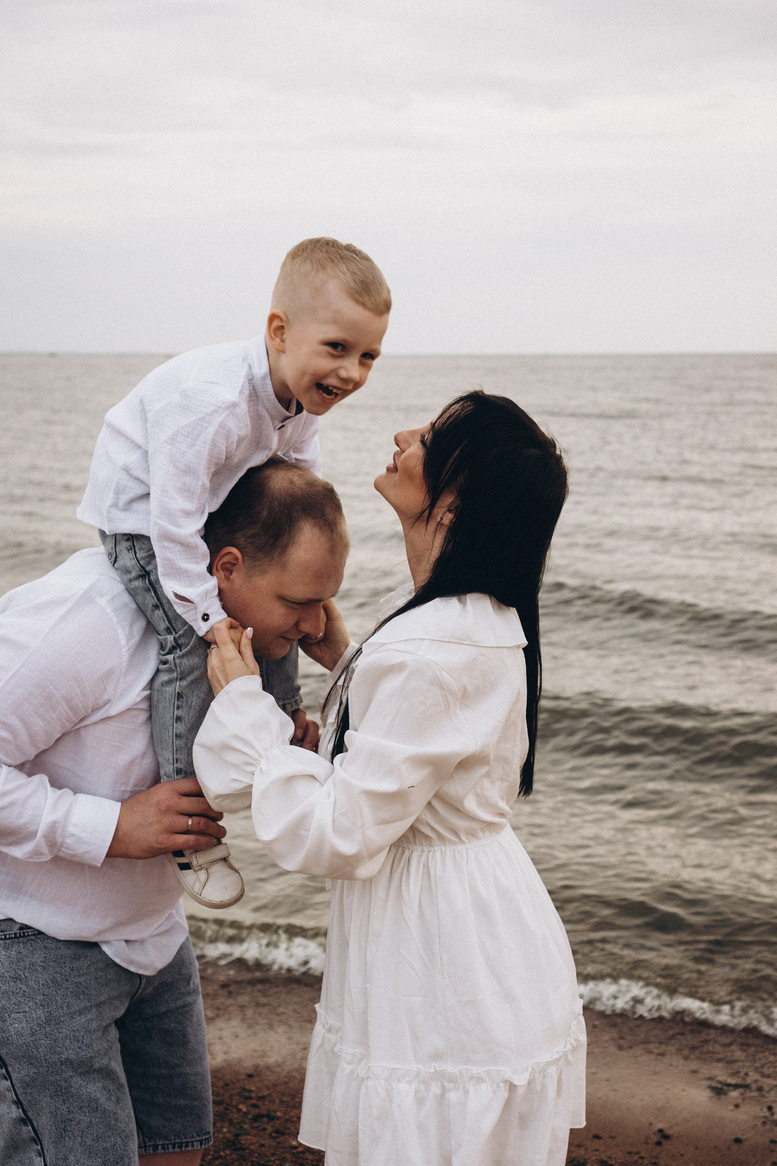Семейная история на берегу залива. Профессиональный фотограф, Санкт-Петербург — Виктория Богомолова