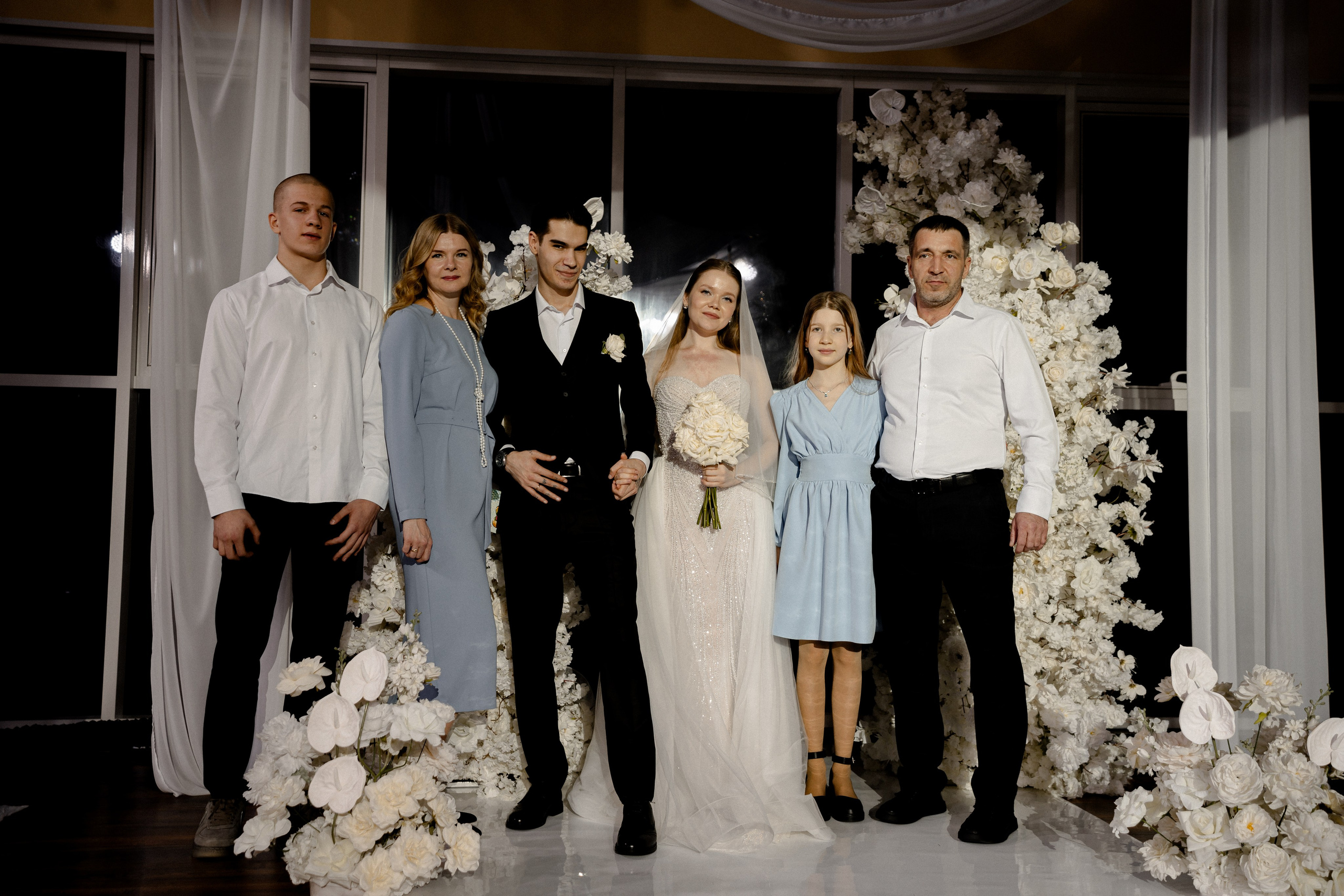 СВАДЕБНАЯ СЬЕМКА СБОРОВ В ОТЕЛЕ И ВЫЕЗД НА ЦЕРЕМОНИЮ (СНЯТО В СИБИРЕ В НИЖНЕВАРТОВСКЕ). Профессиональный фотограф, Санкт-Петербург — Виктория Богомолова