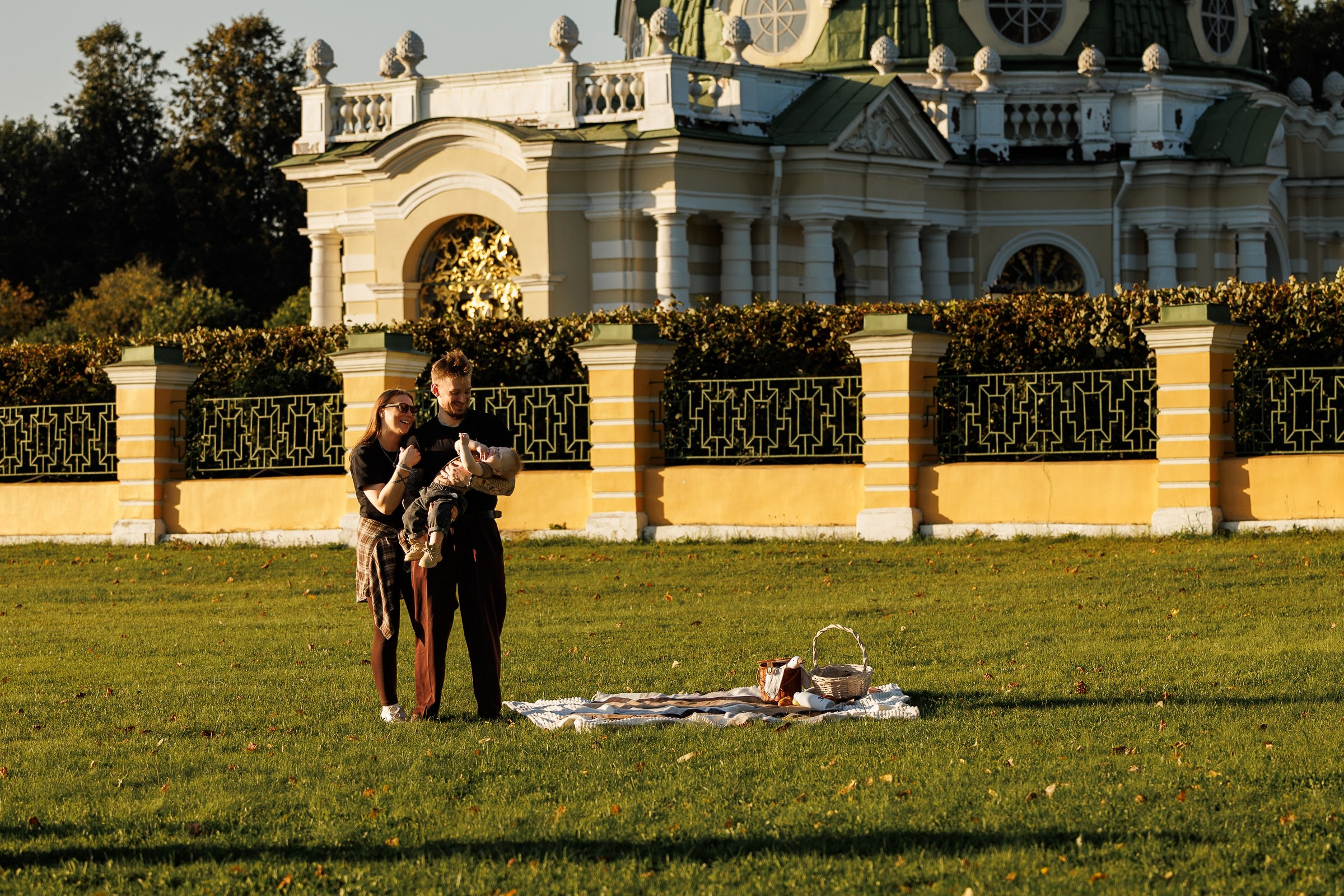 На закате в Кусково. Свадебный и семейный фотограф Савельева Дарья