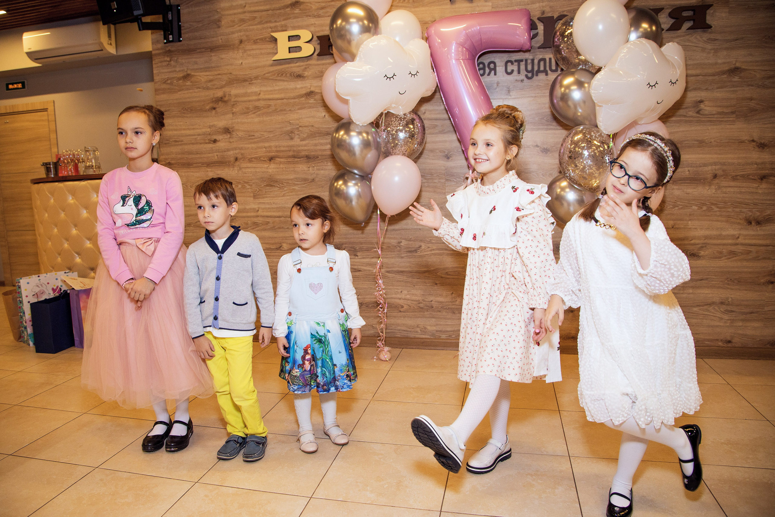 Кира. День рожденья. Фотограф Савченко Люба. Москва