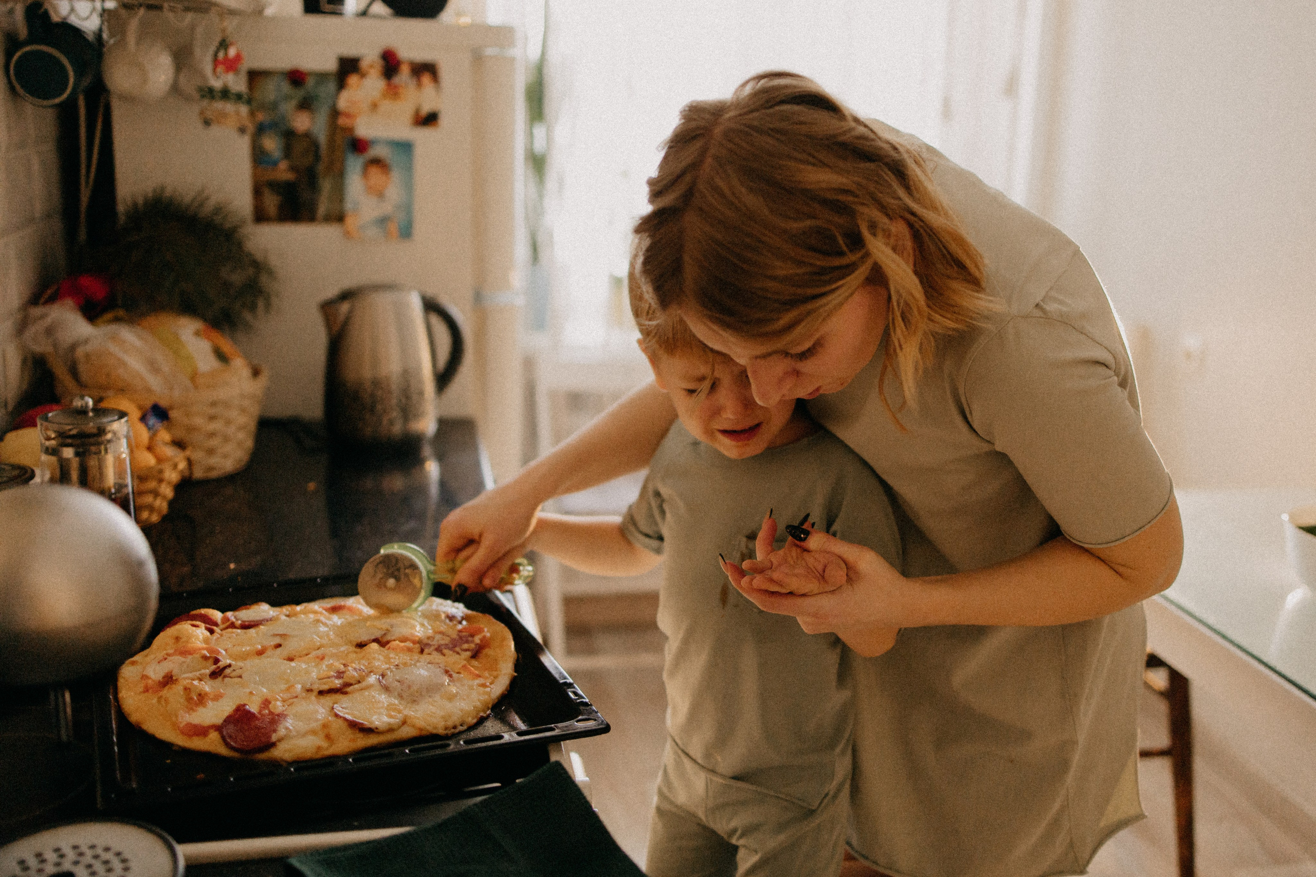 Пицца. Женя. Огоньки. Фотограф Настя Леонова