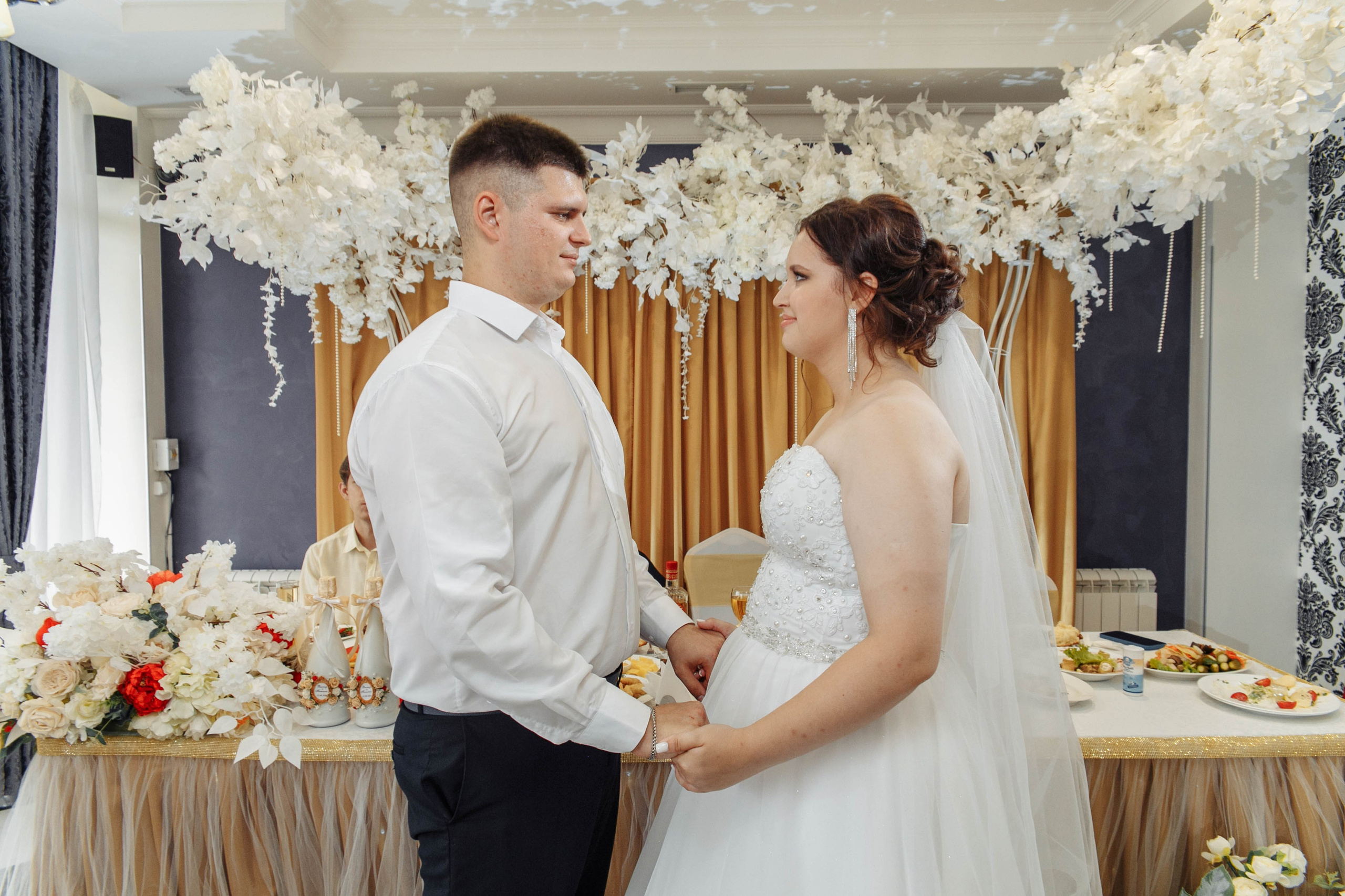 Татьяна и Виктор: настоящая русская свадьба. Событийный фотограф Максим Бескоровайновнов