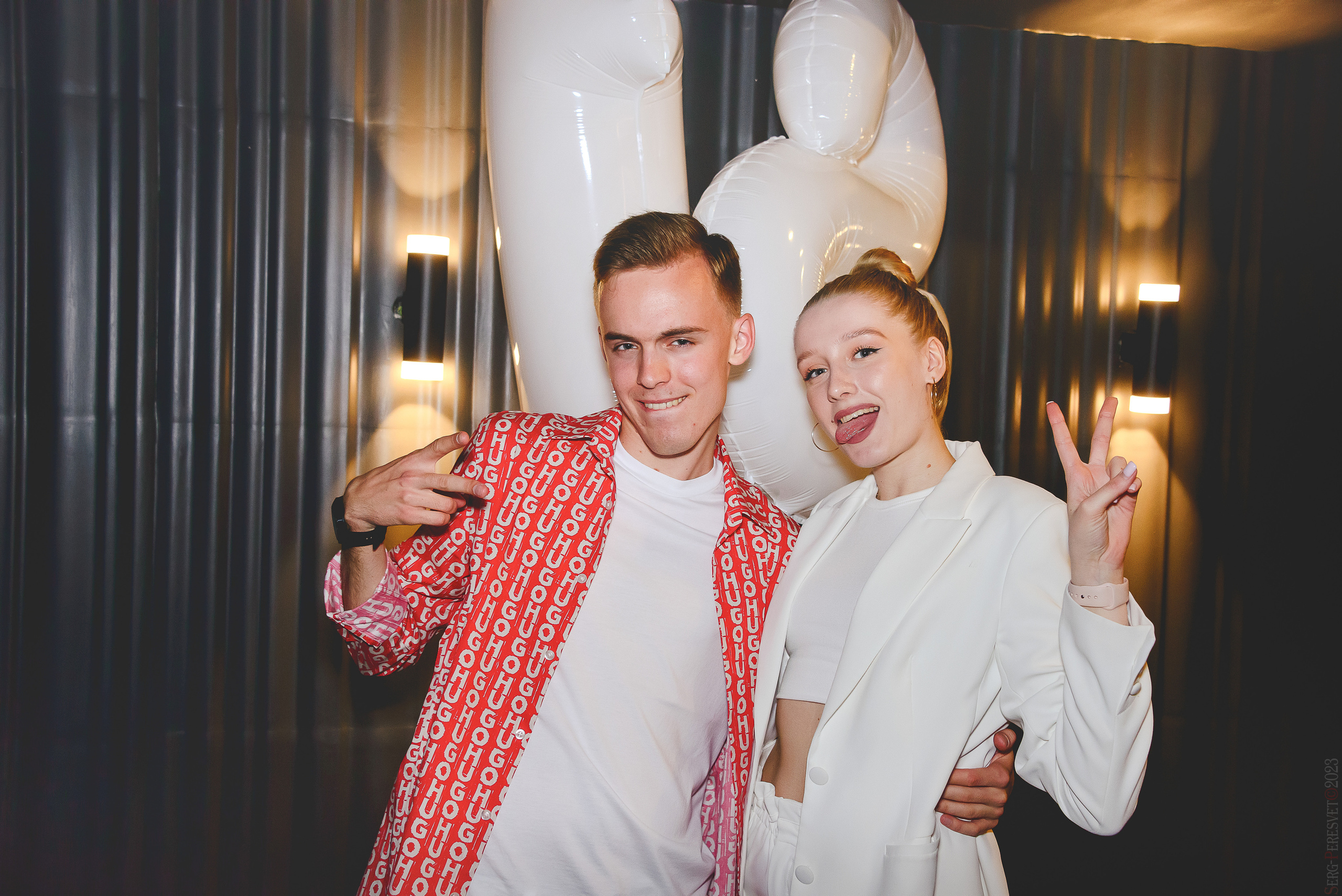 18 лет — День рождения — Караоке клуб. Ваш фотограф на праздник в Москве, Раменском, Жуковском, Люберцах