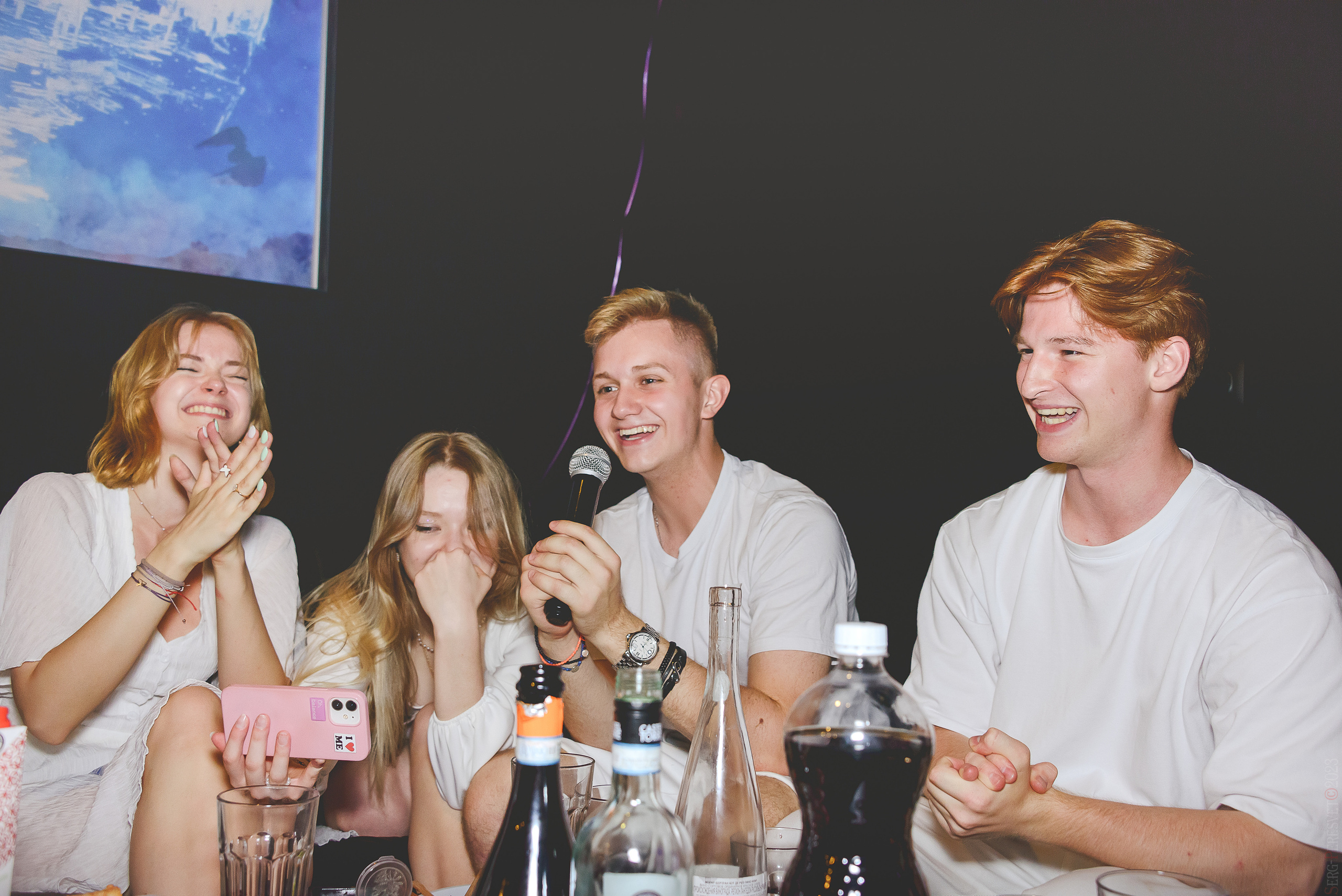 18 лет — День рождения — Караоке клуб. Ваш фотограф на праздник в Москве, Раменском, Жуковском, Люберцах