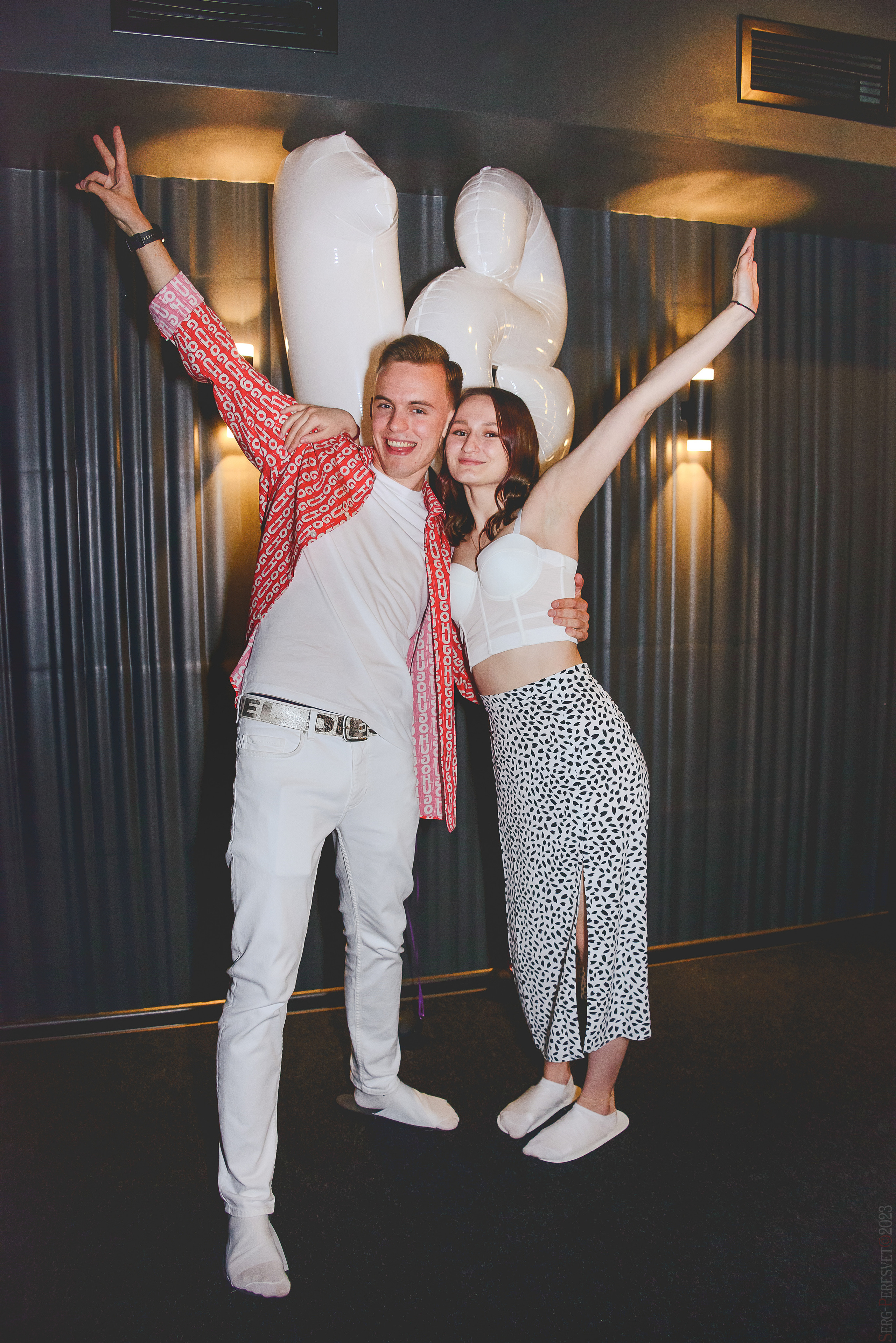 18 лет — День рождения — Караоке клуб. Ваш фотограф на праздник в Москве, Раменском, Жуковском, Люберцах