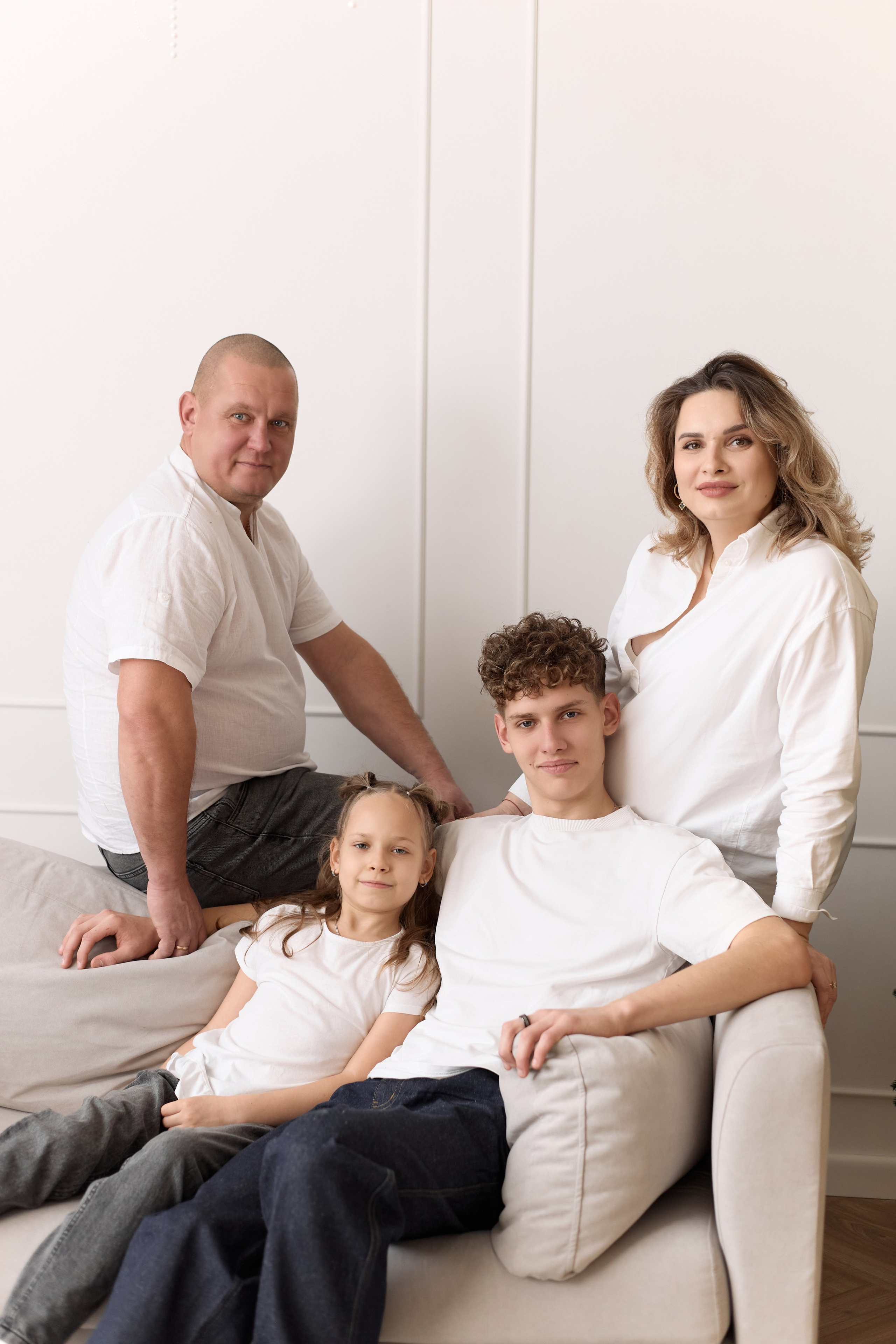 Сергей & Татьяна & Ярослав & Таисия. Фотограф Елизавета Наумова