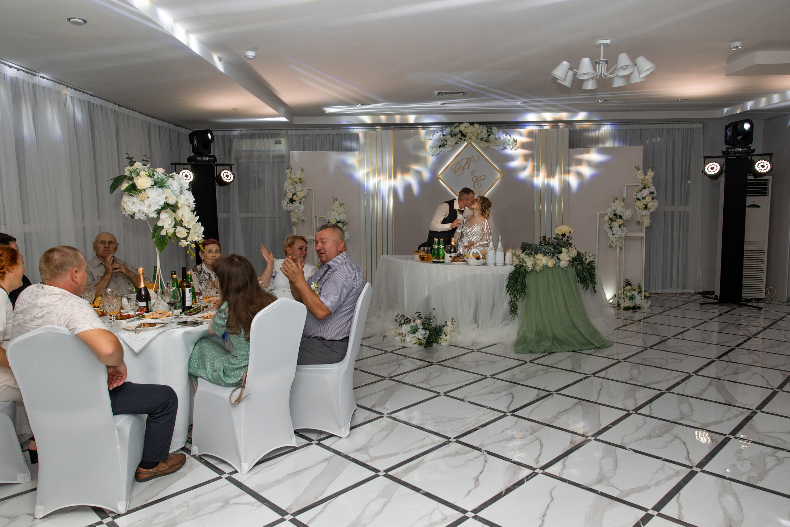 Виталий и Софья. Видеосьемка, фотосьемка свадеб, юбилеев, утренников в Краснодарском кр