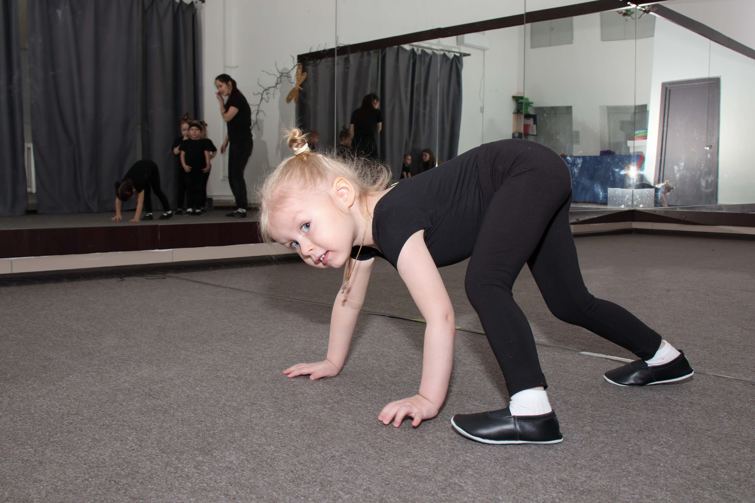 Тренировка в танц. школе. Репортажный Фотограф