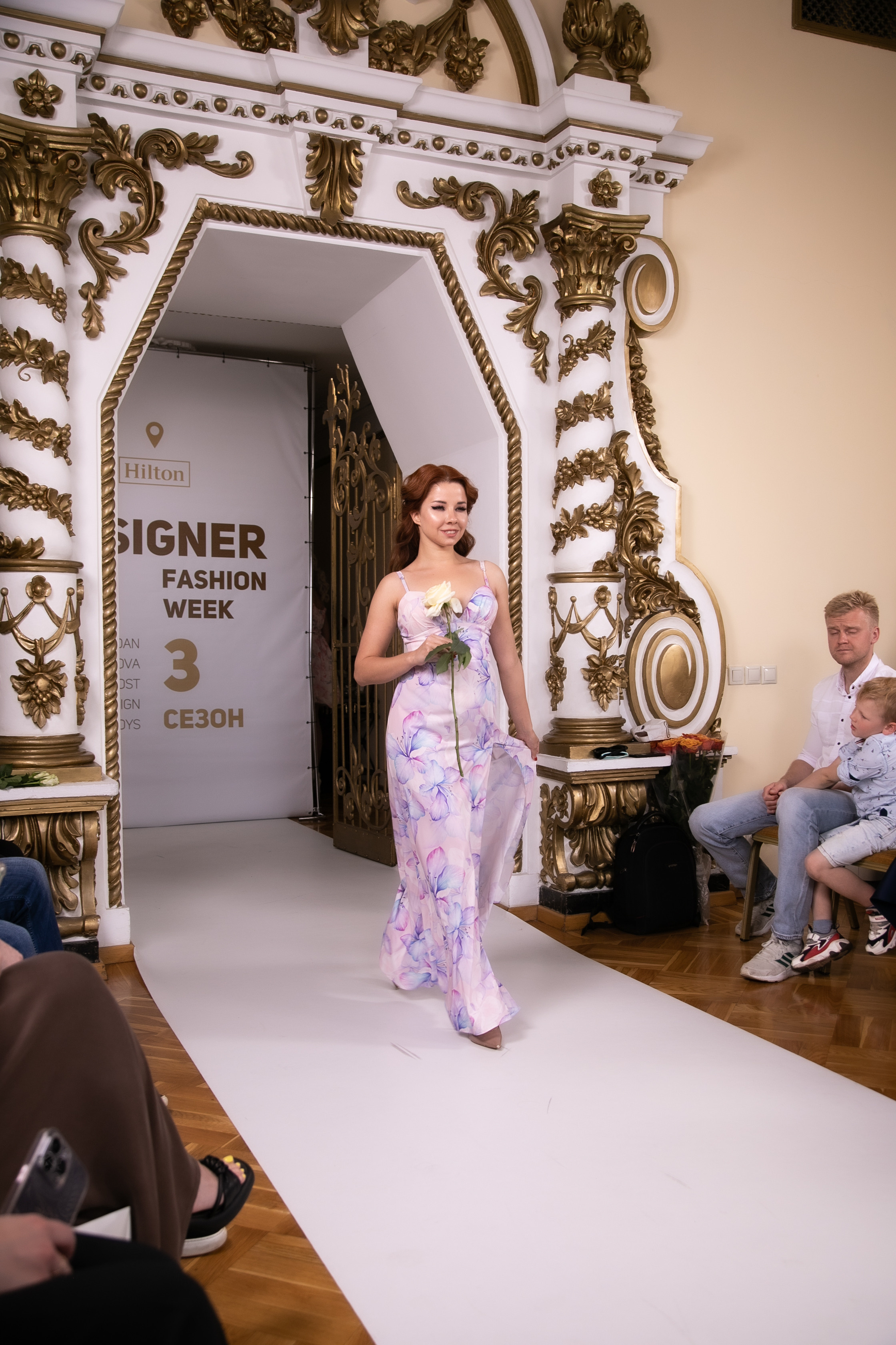 Показ мод Design fashion week 2023. Женский фотограф в Москве Камила Бакаева