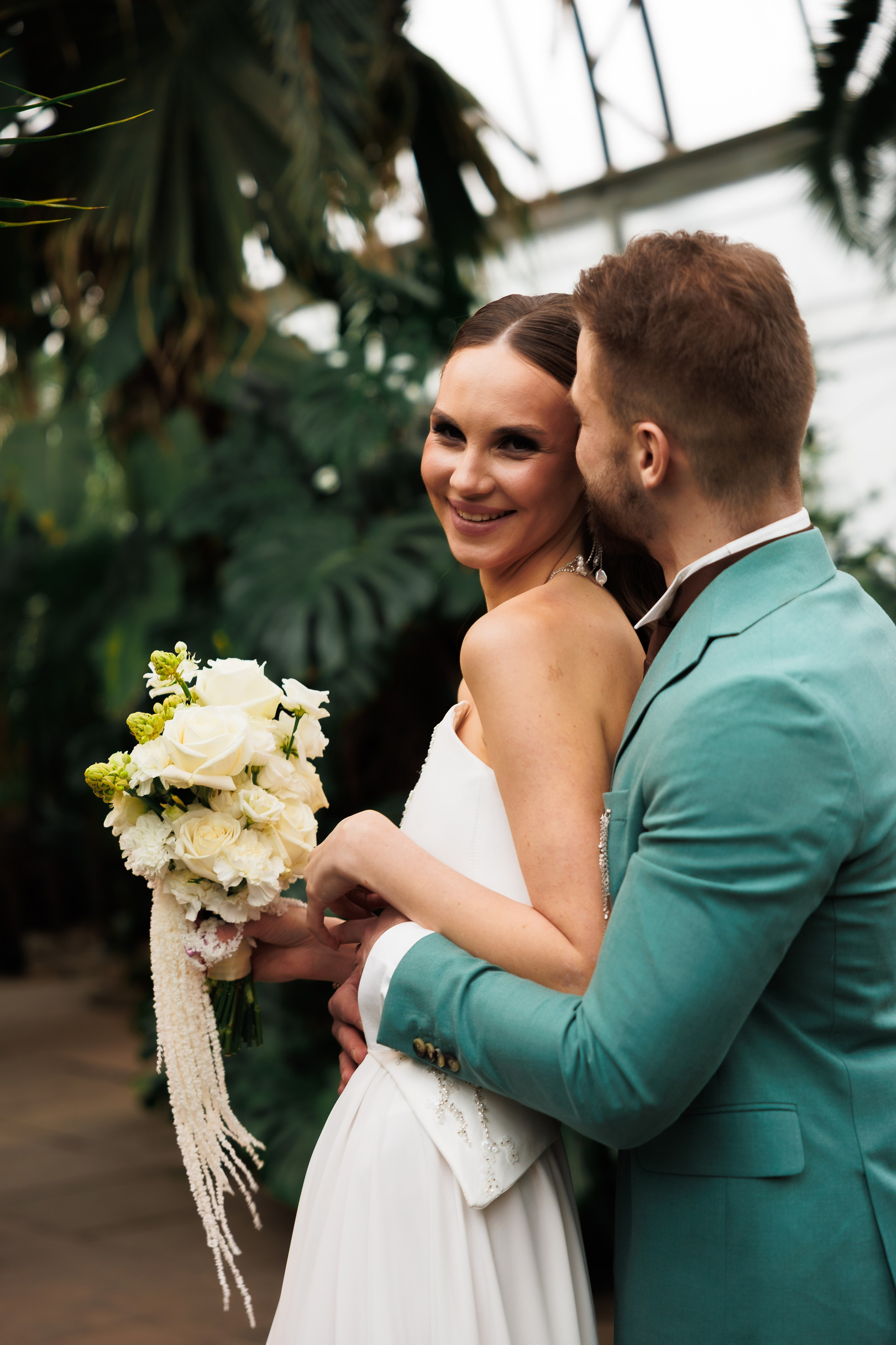 Свадебная прогулка в оранжерее. Питер. Свадебный и семейный фотограф в Москве Красинская Мария