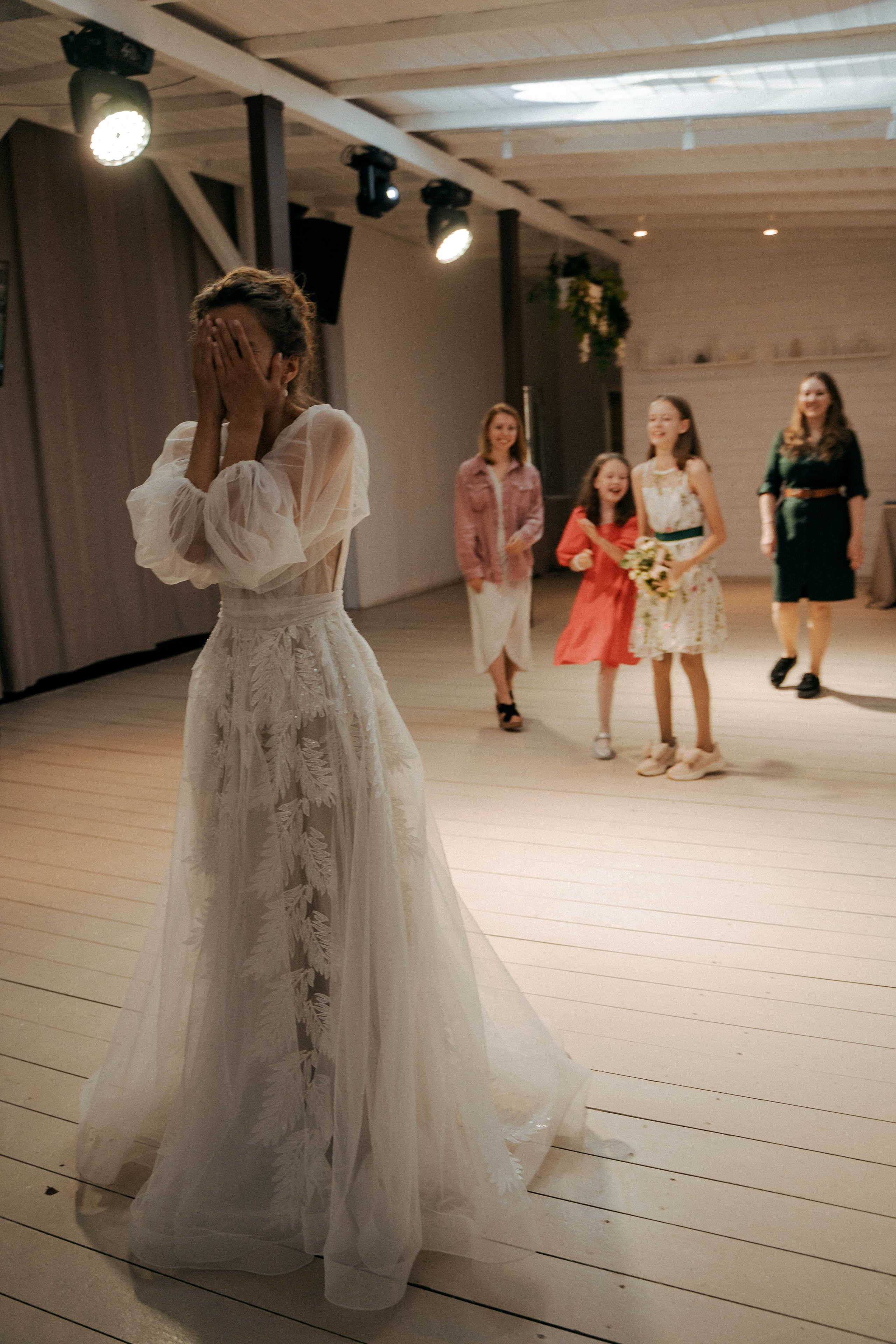 Июльский шторм с горячими сердцами. Свадебный фотограф в Санкт — Петербурге