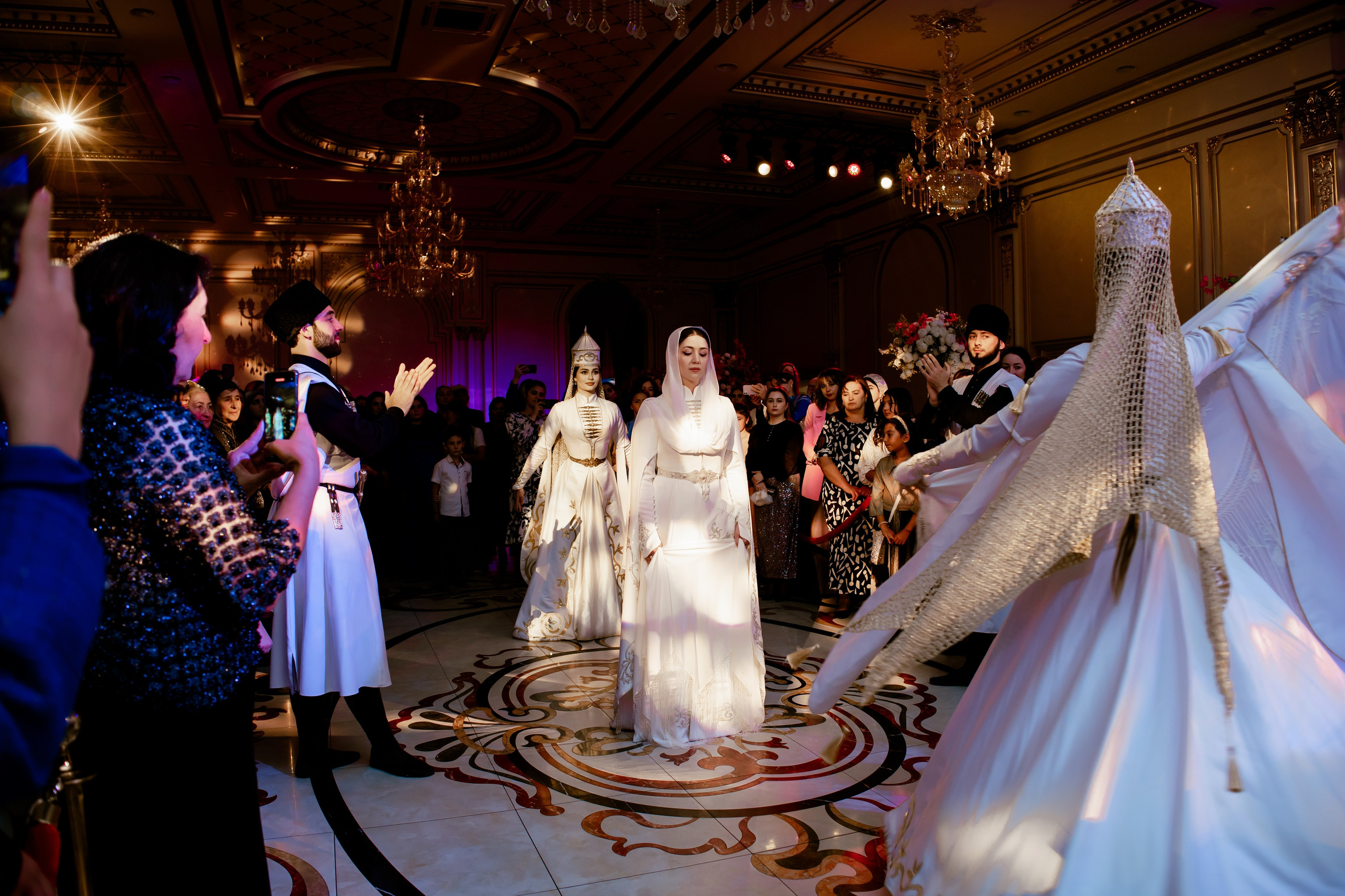 Свадебные фотосессии. Свадебный и семейный фотограф | SVET.photo