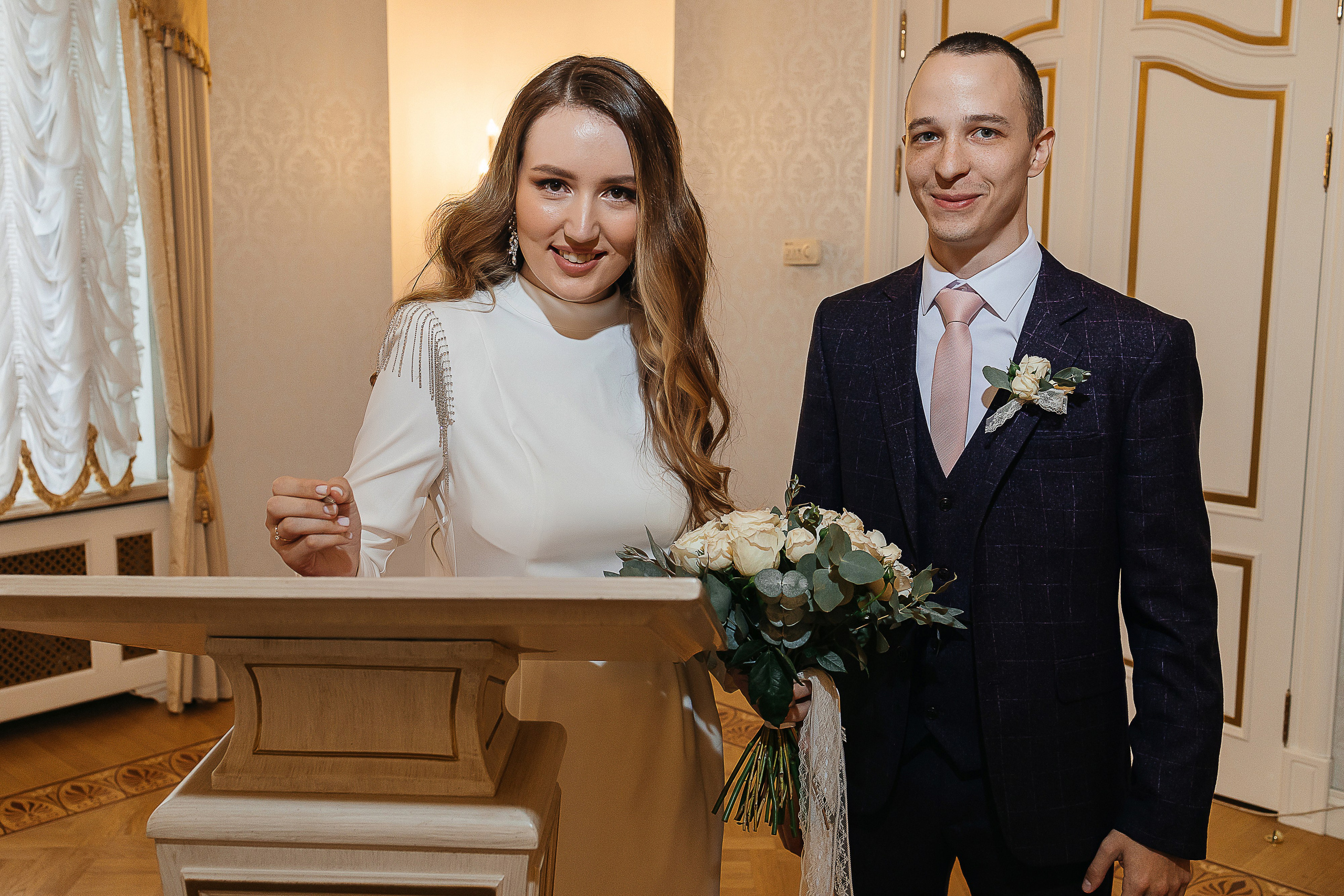 Роскошная выездная церемония в отеле. Олег Сверчков | Свадебный фотограф Вологда