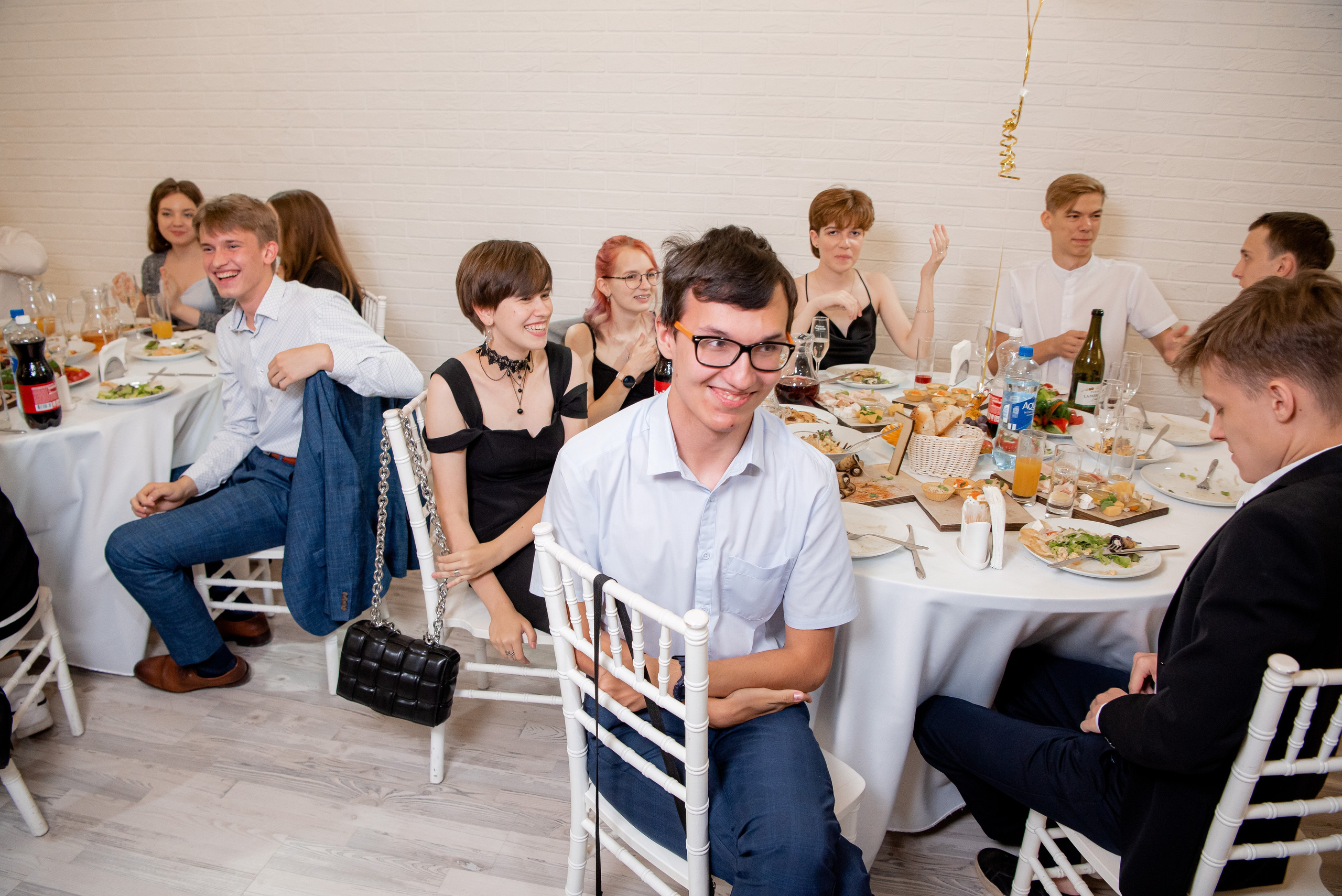 30 Школа. Вручение и Банкет. ДК Юбилейный и Банхоф. Фотограф в Волгограде и Волжском Александр Горбань