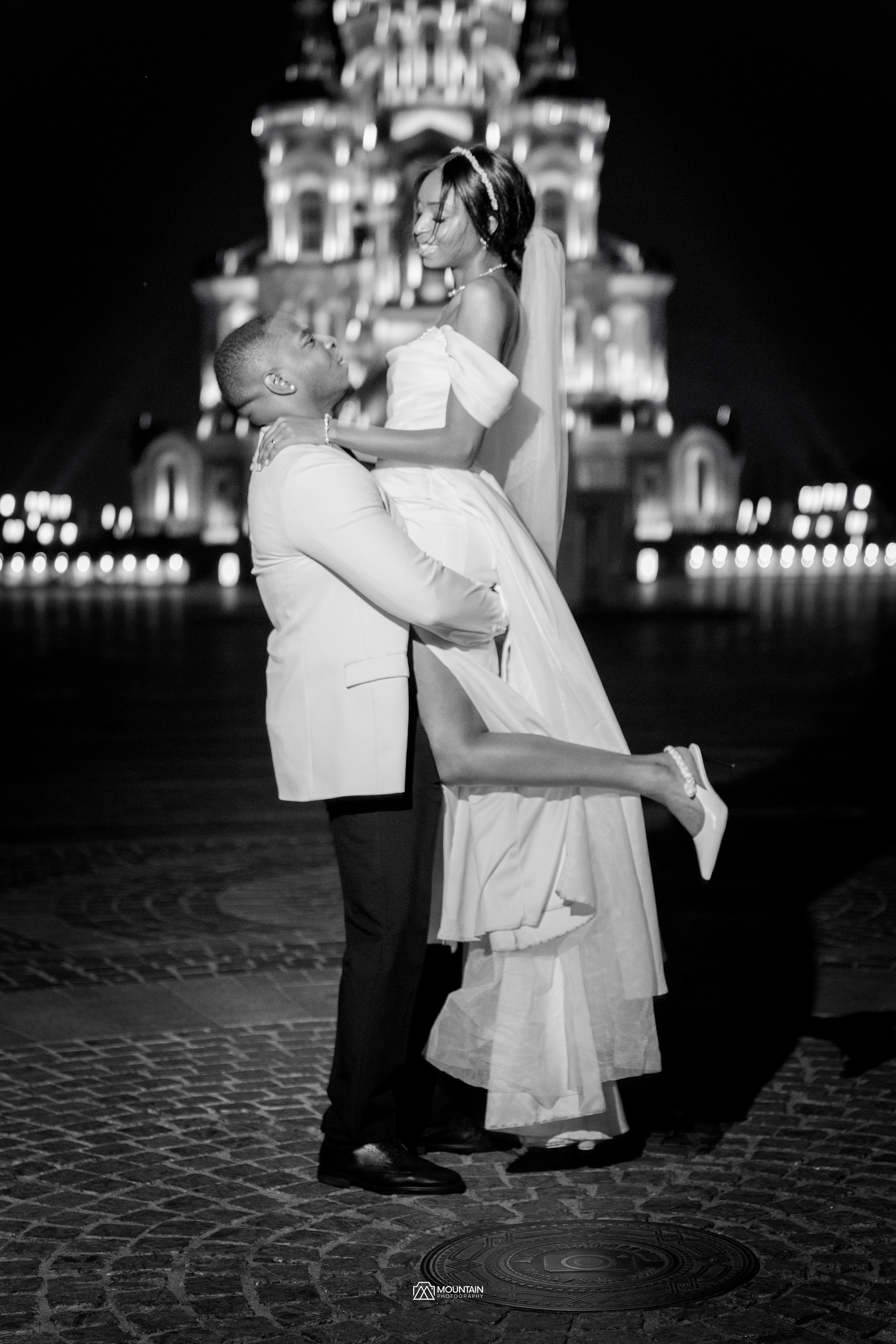 Bernise & Daniel. Photographer based in moscow Peter Tchana