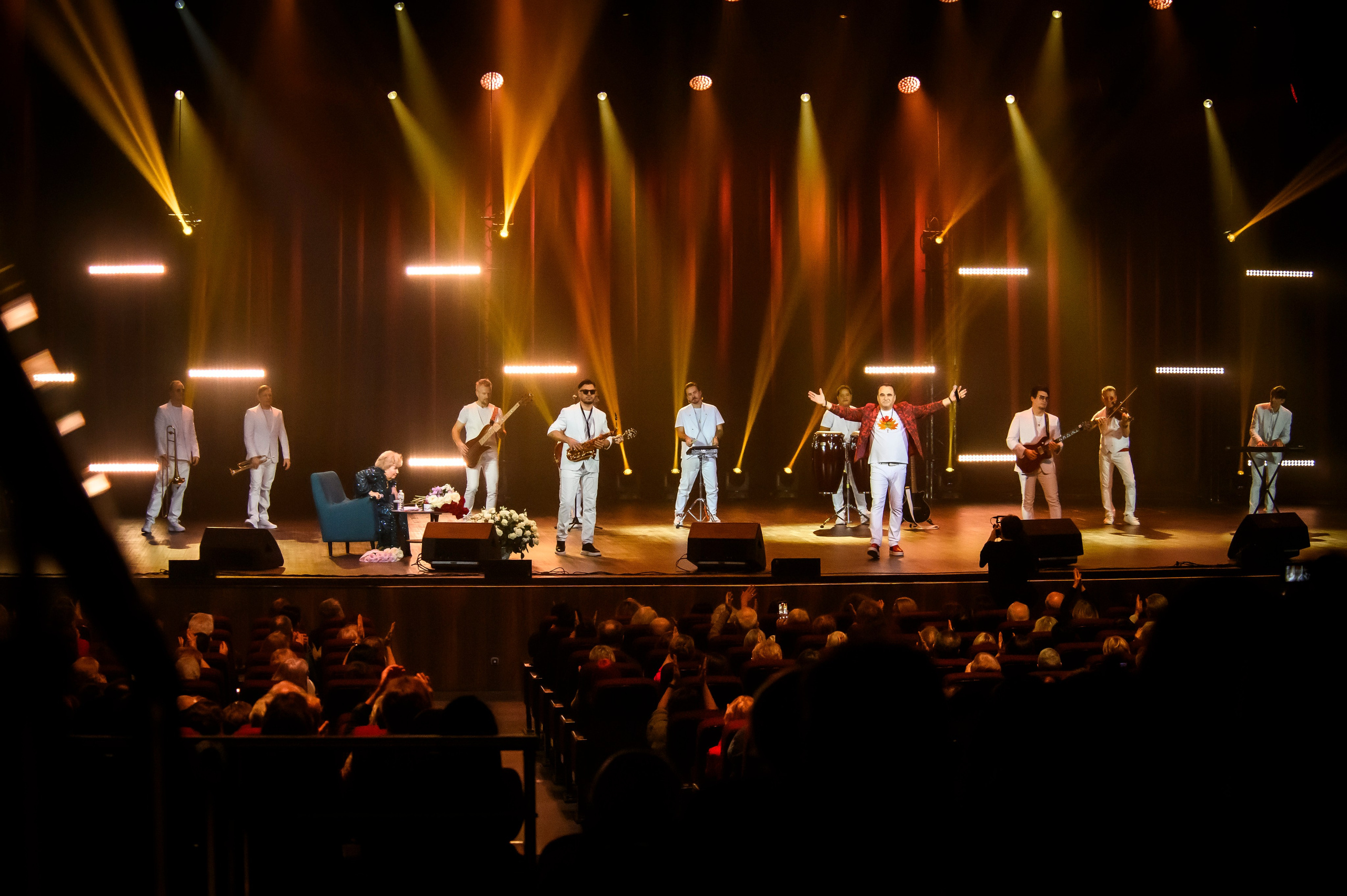 Лариса Рубальская — КЗ «Москва», Остров мечты. Бренд-фотограф для экспертов и блогеров в Москве Влада Горбовская