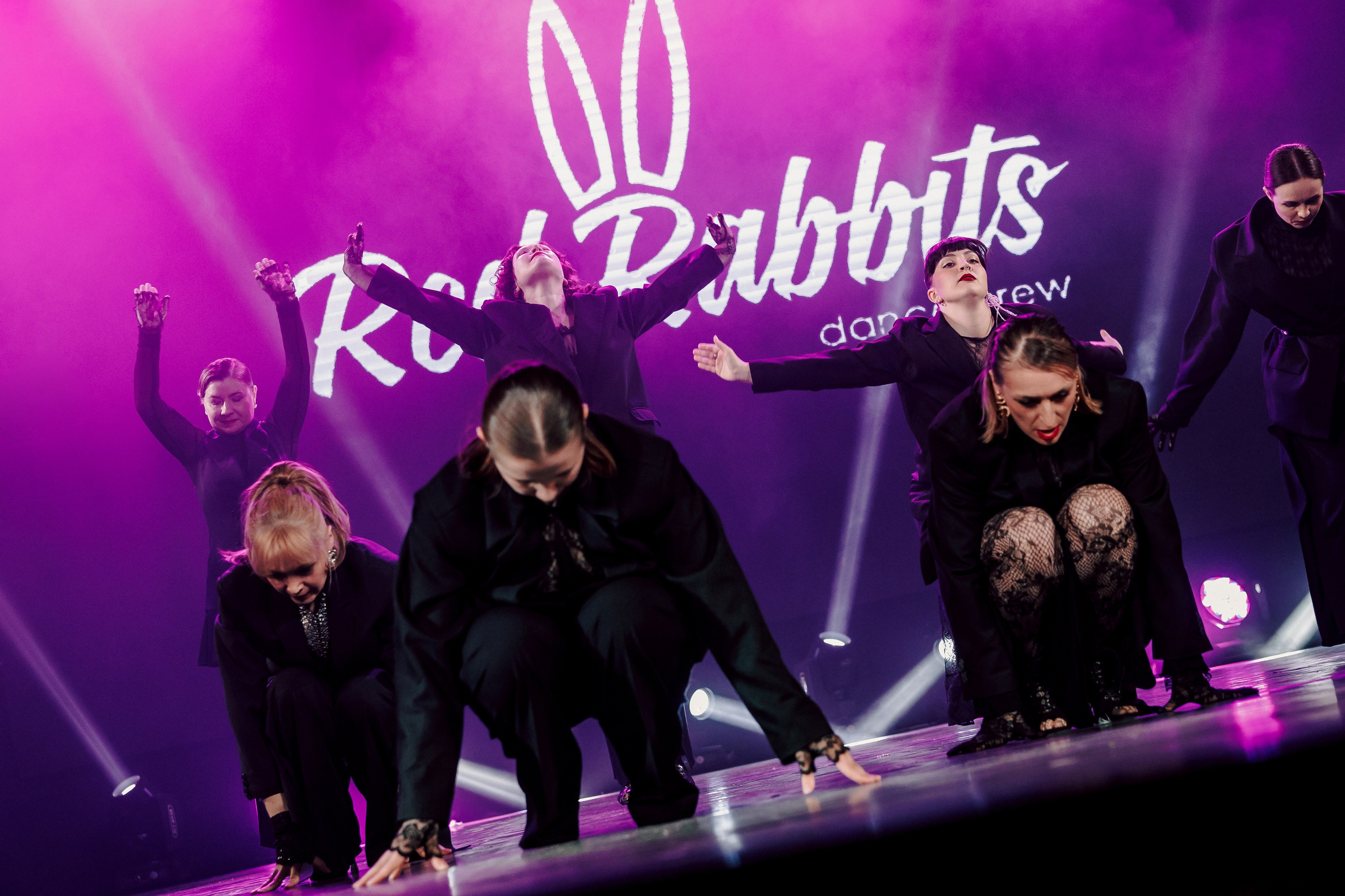 Отчётный концерт танцевальной школы «Red Rabbits» 2025. Лёшка Варзегов — фотограф