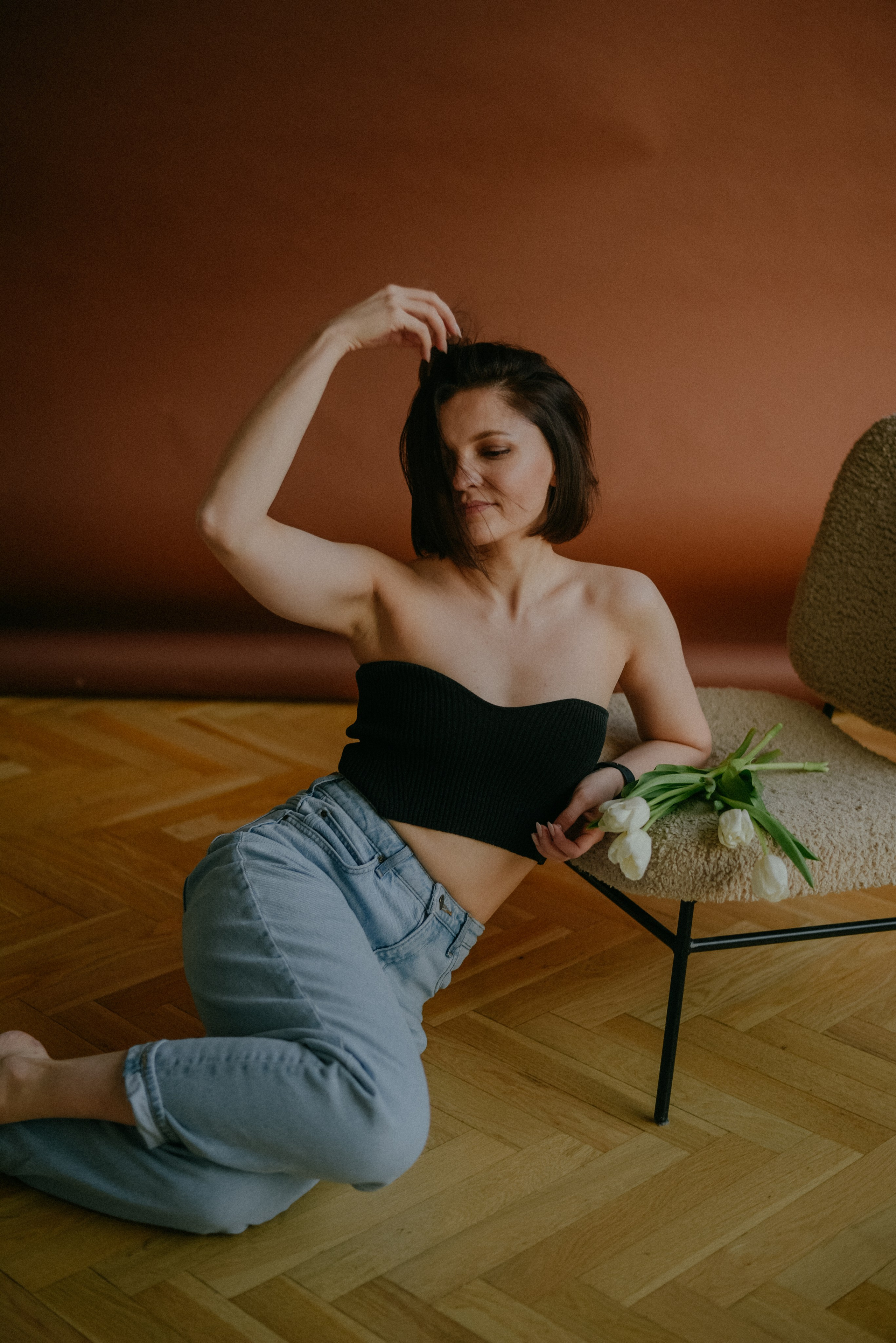 девушка в студи женская фотосессия в студии женская съемка