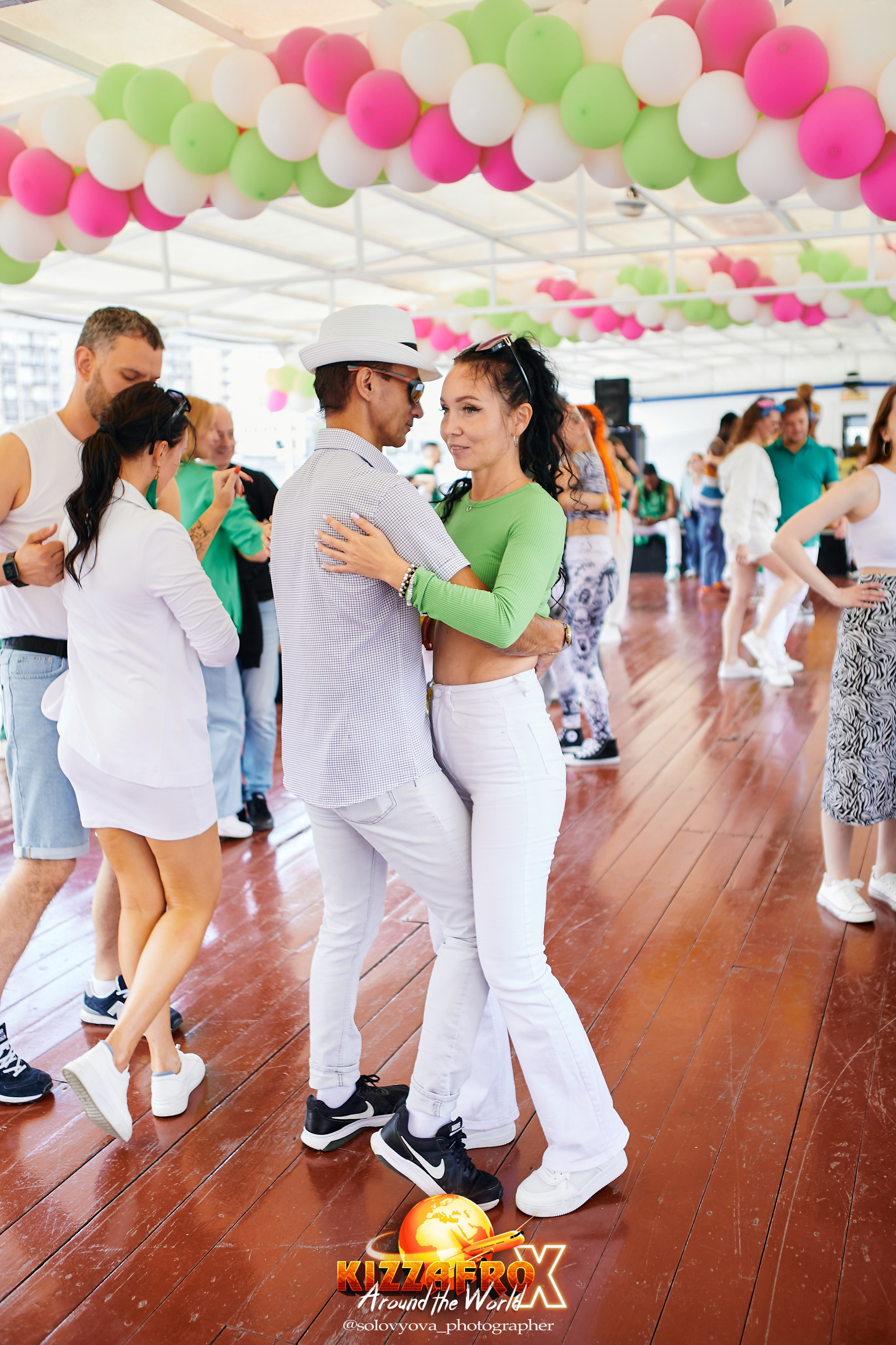Boat party. Свадебный фотограф