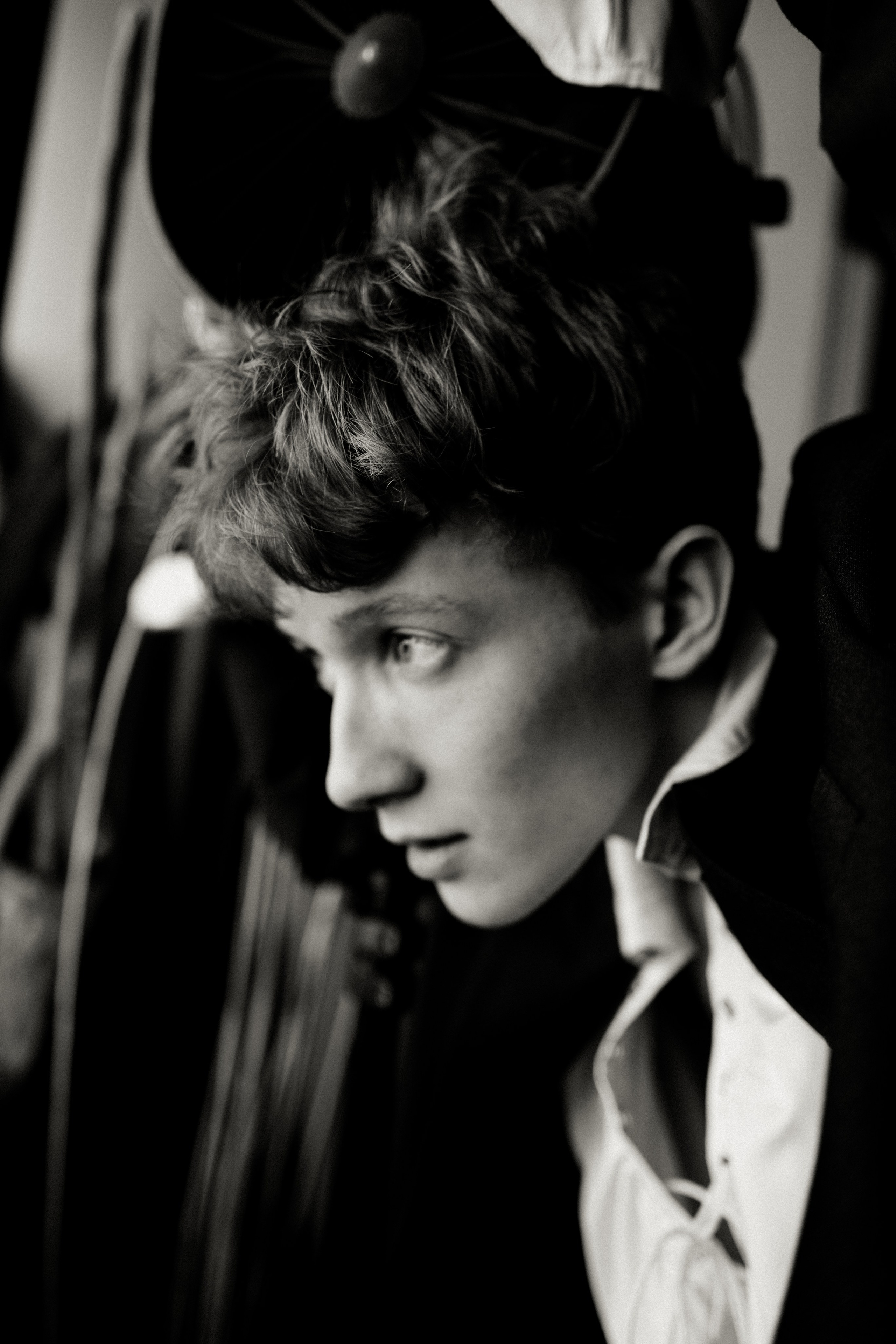 Алексей. I am Diana, a portrait photographer. I take pictures around the world