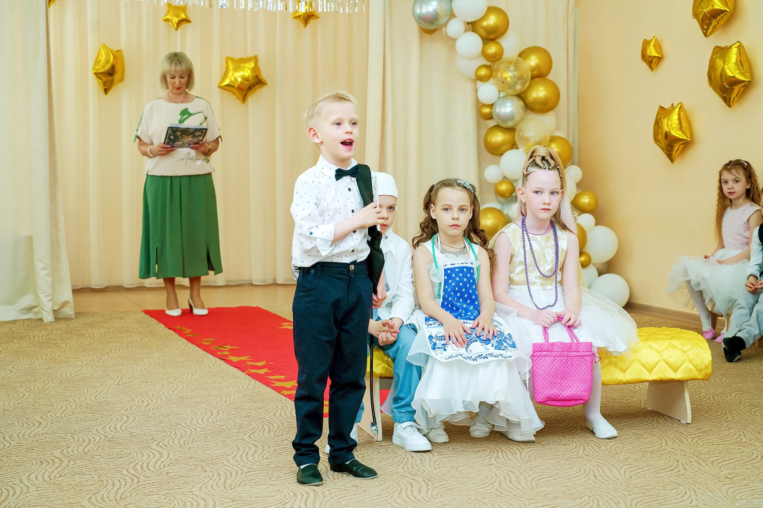 Фотосъемка видеосъёмка фотограф видеооператор новогодних утренников  в. Фотограф, видеооператор Нина Коршунова