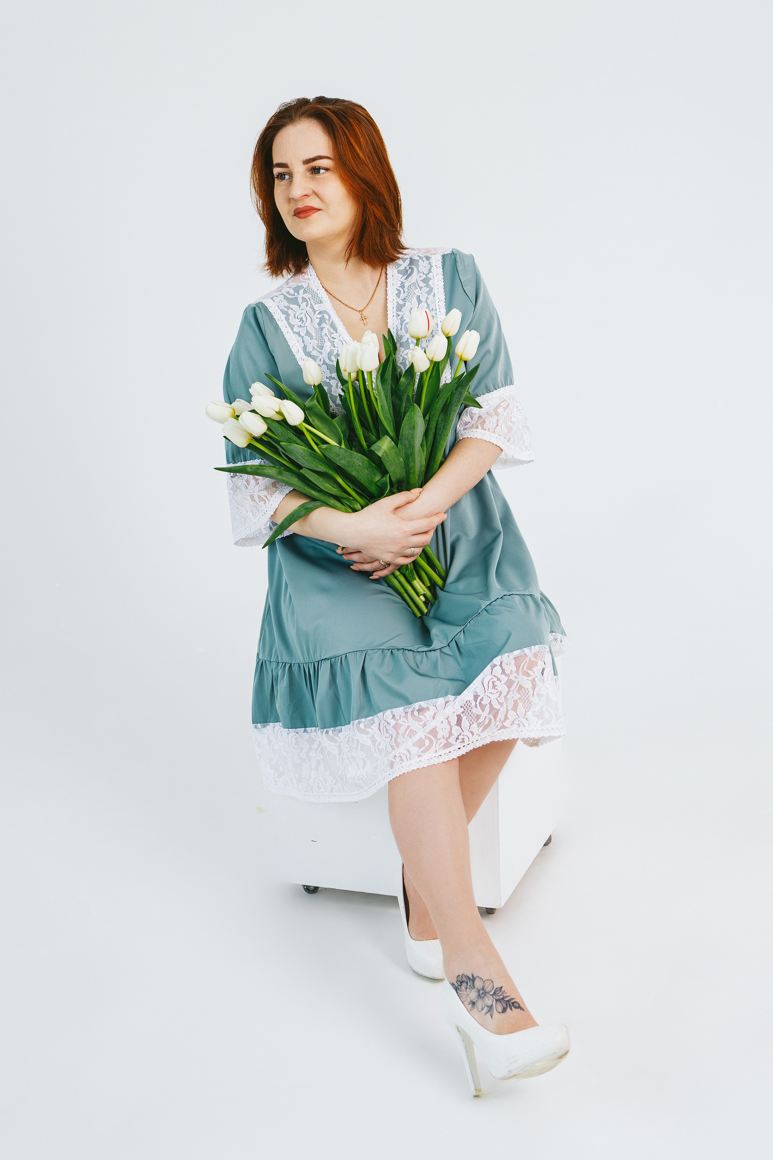 Фотосессия с цветами. Фотограф Виктория Бурова