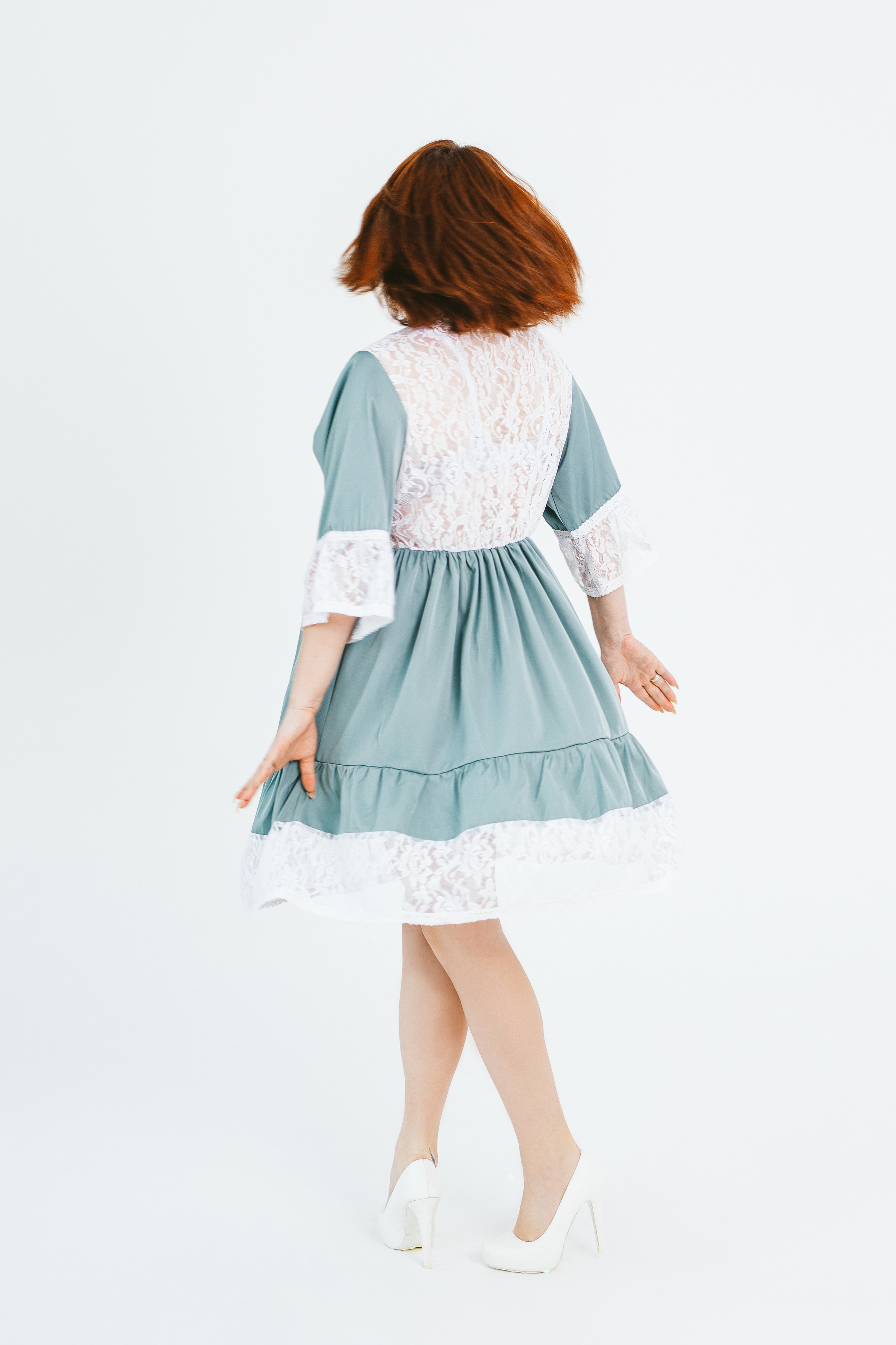 Фотосессия с цветами. Фотограф Виктория Бурова