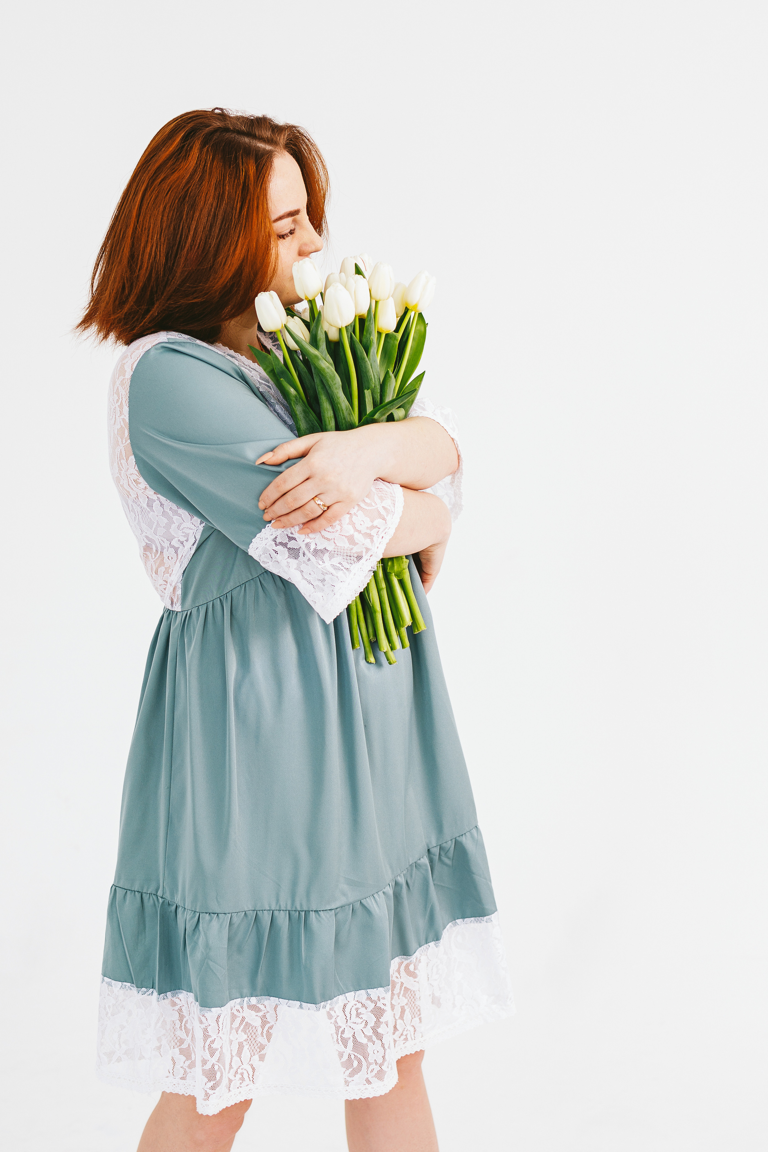 Фотосессия с цветами. Фотограф Виктория Бурова