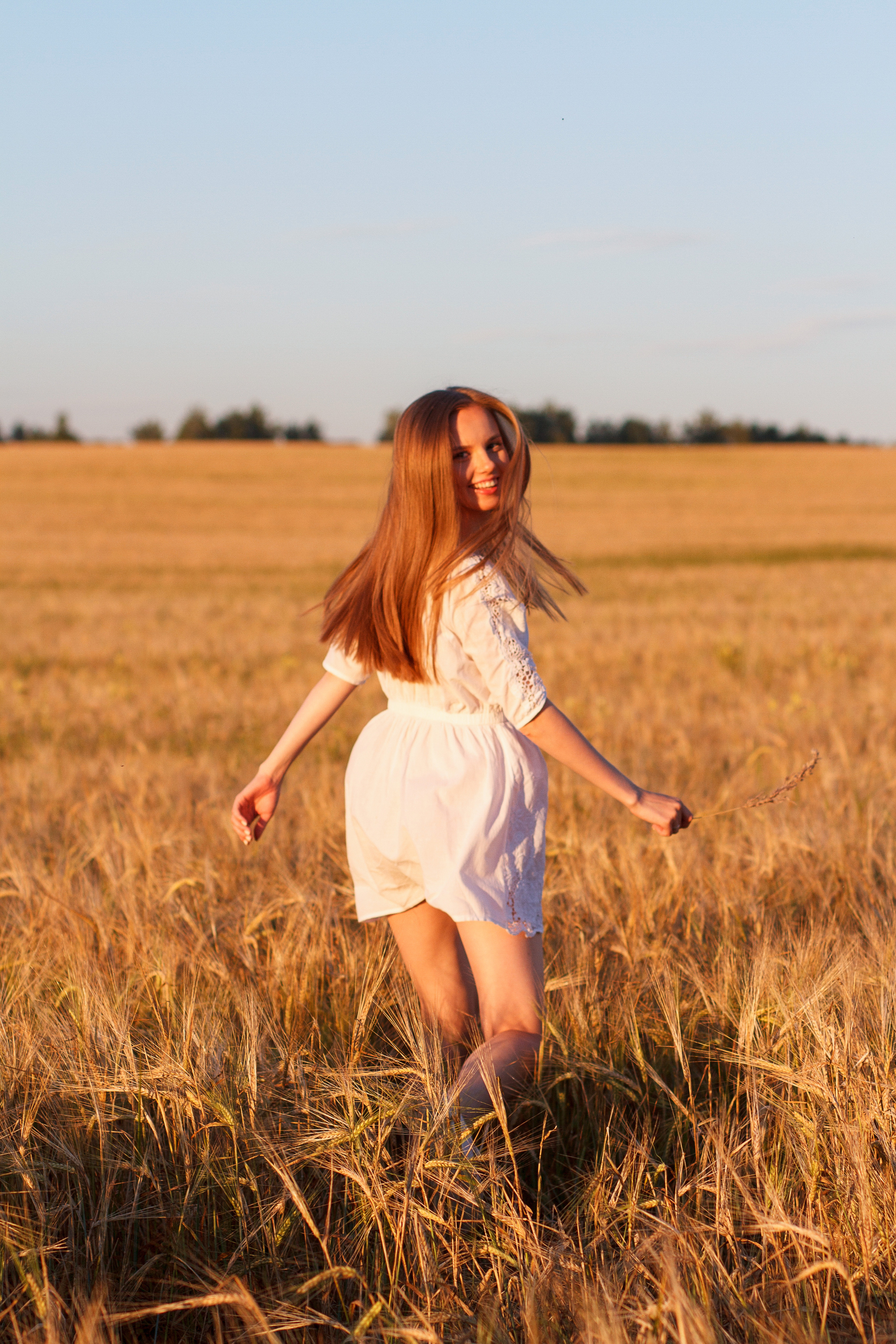 Фотосессия в поле, пшеница. Фотограф Виктория Бурова