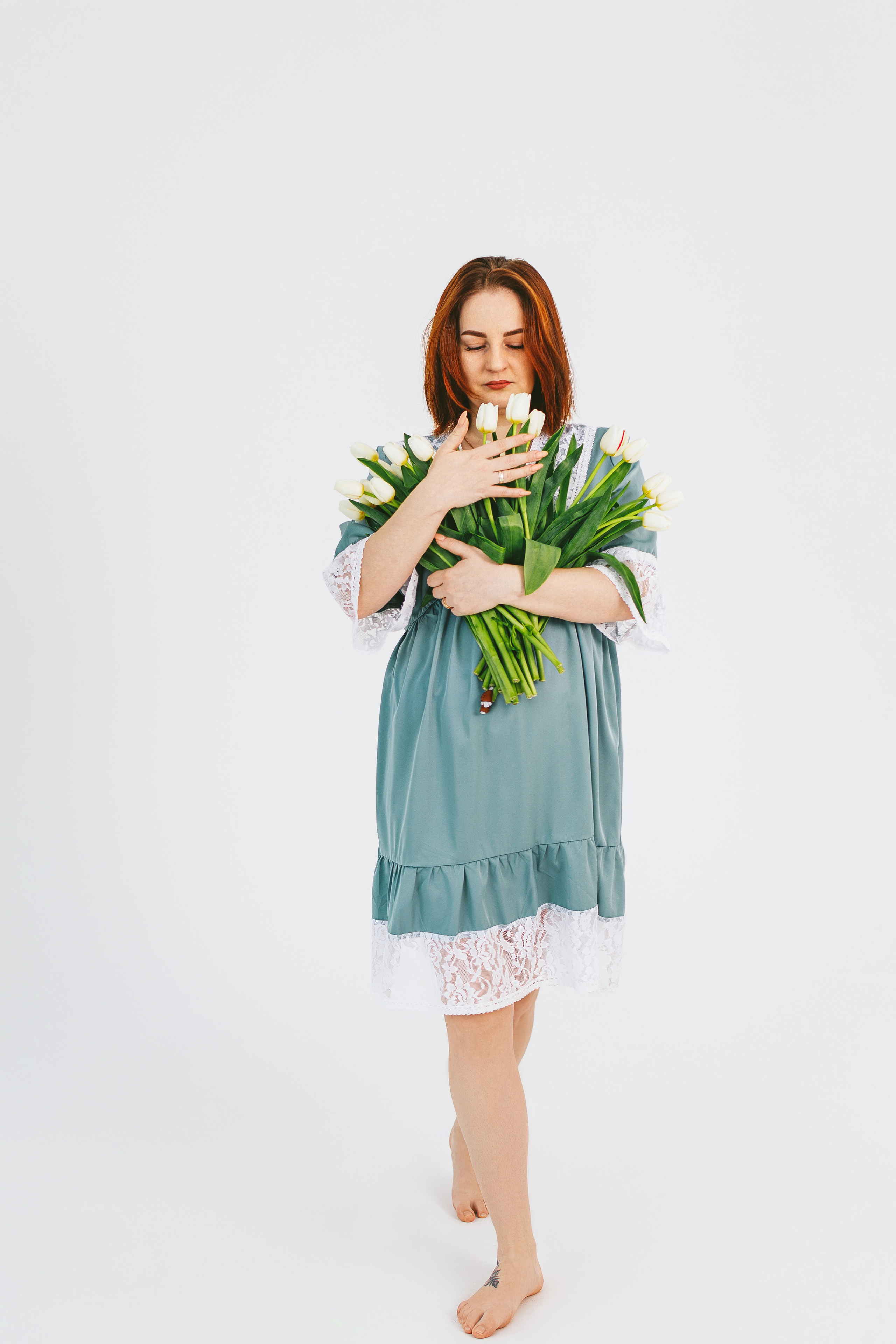 Фотосессия с цветами. Фотограф Виктория Бурова