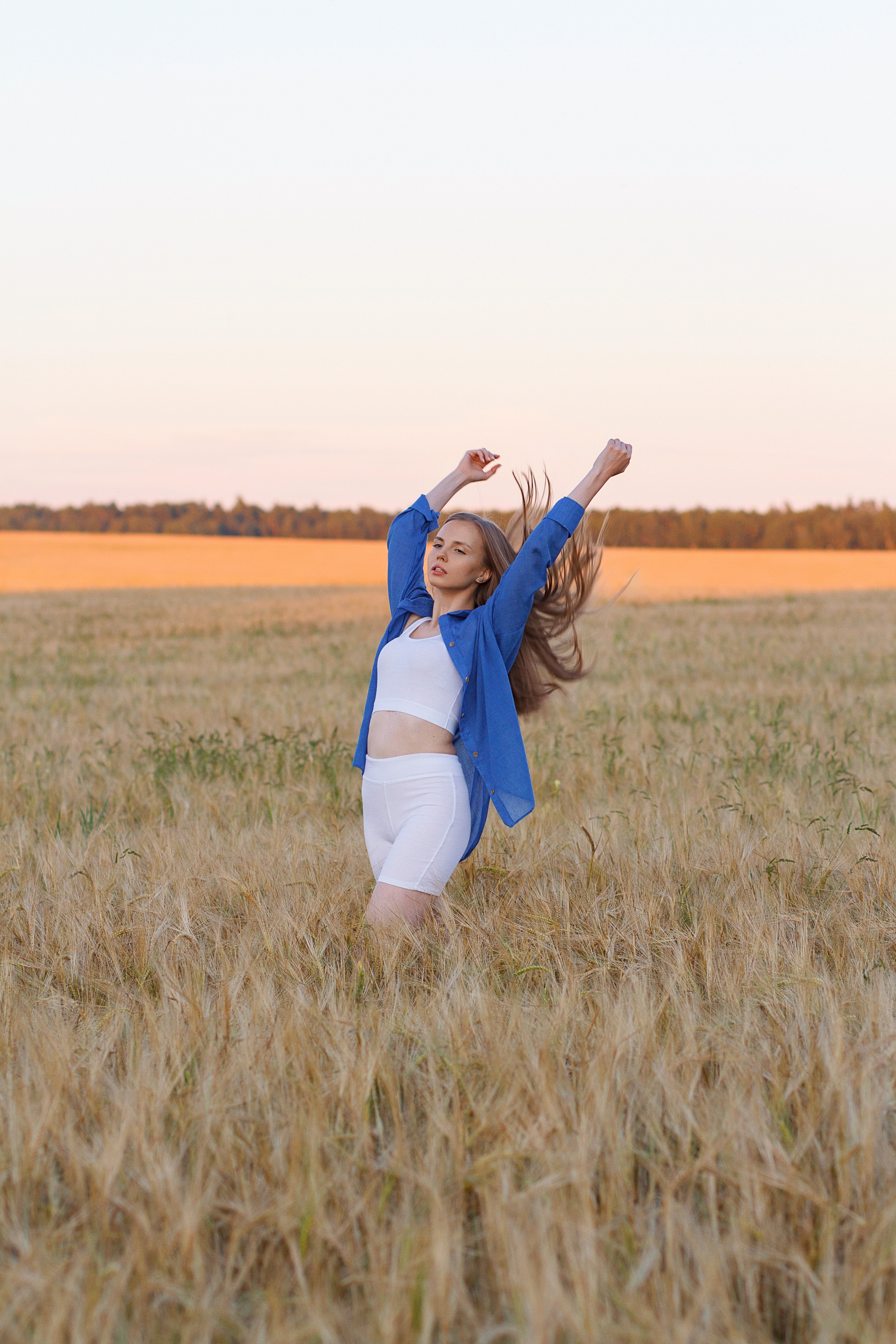 Фотосессия в поле, пшеница. Фотограф Виктория Бурова