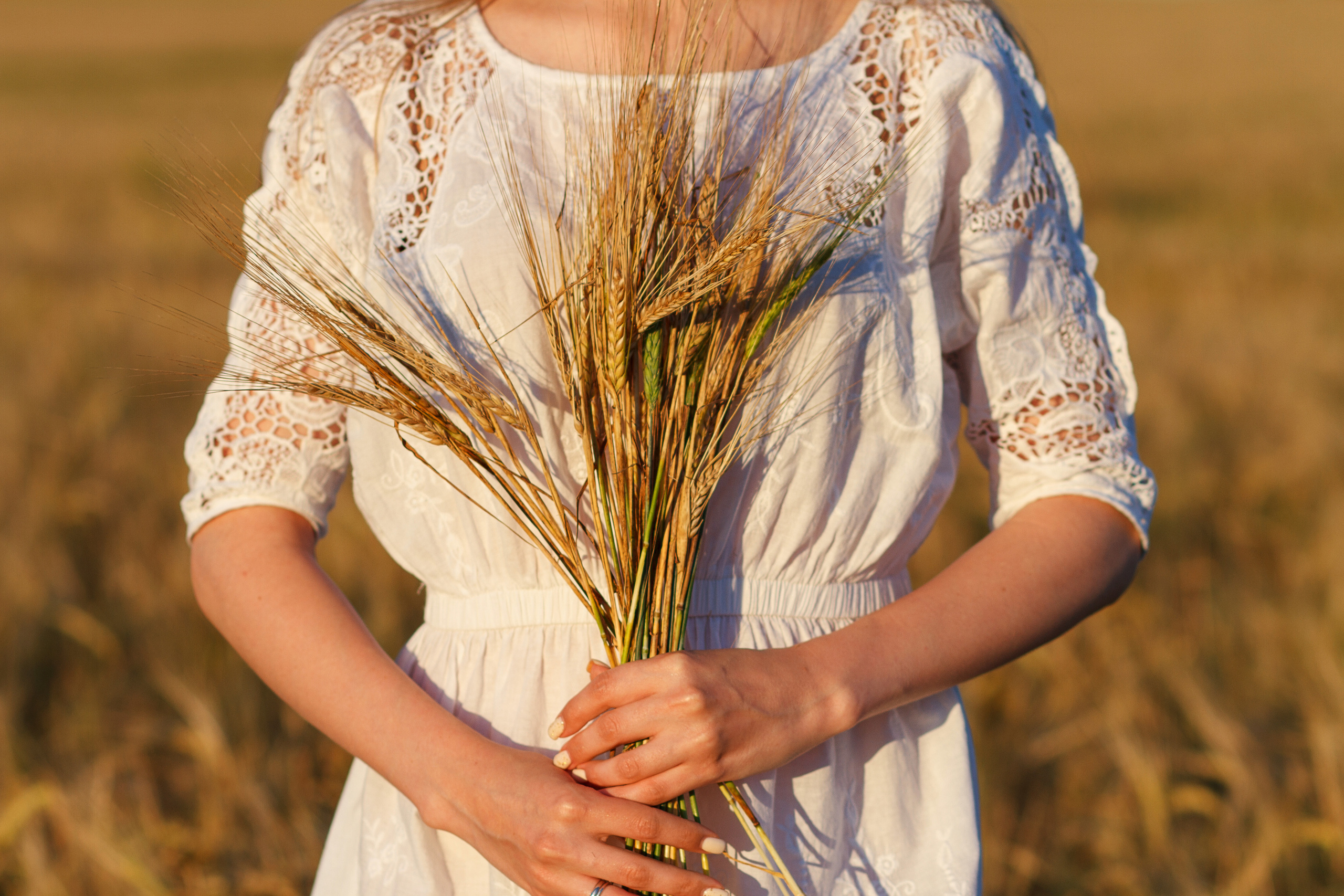 Фотосессия в поле, пшеница. Фотограф Виктория Бурова