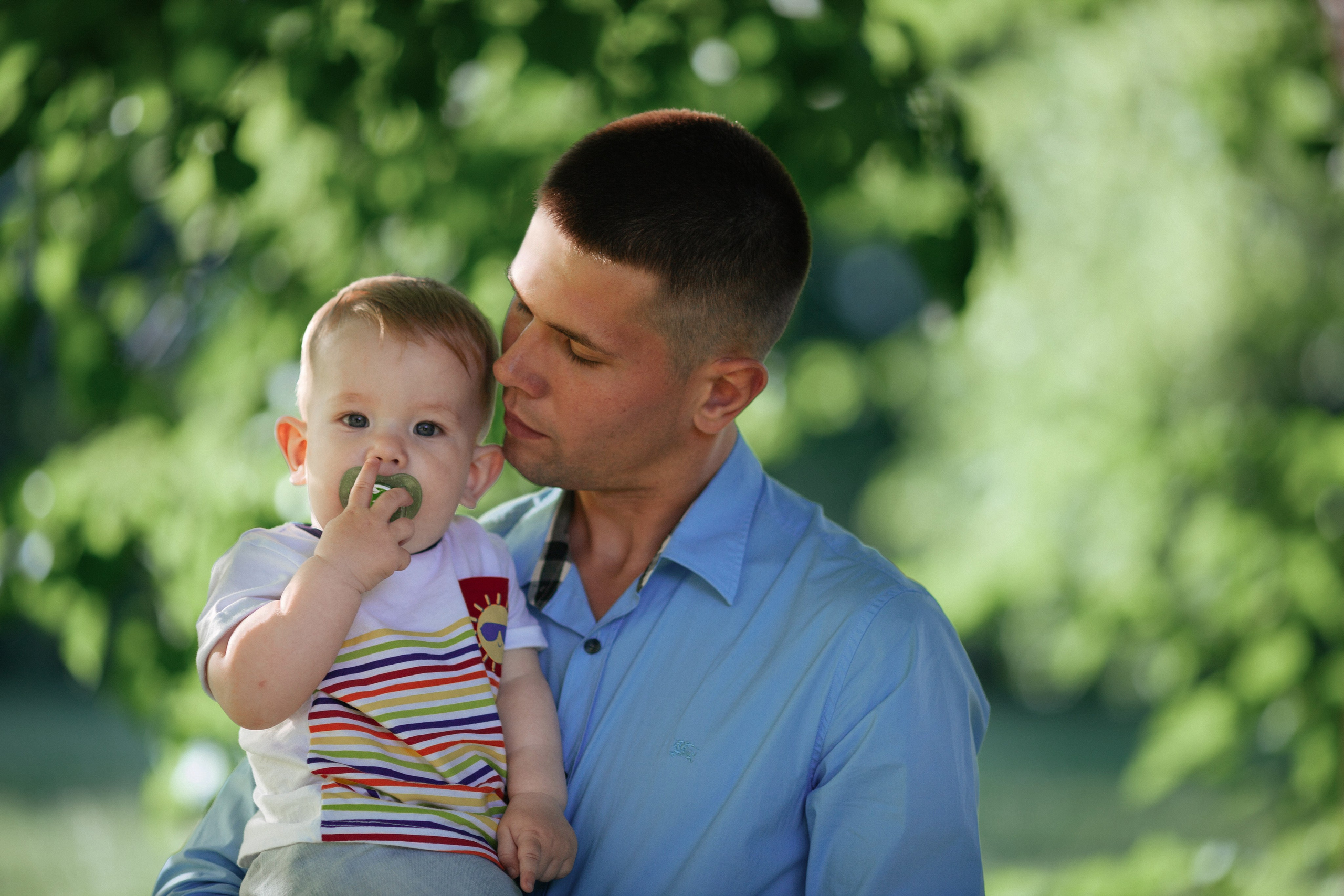 Летняя семейная фотосессия в ботаническом парке. Фотограф Ставрополь Пятигорск Елизавета Дарина