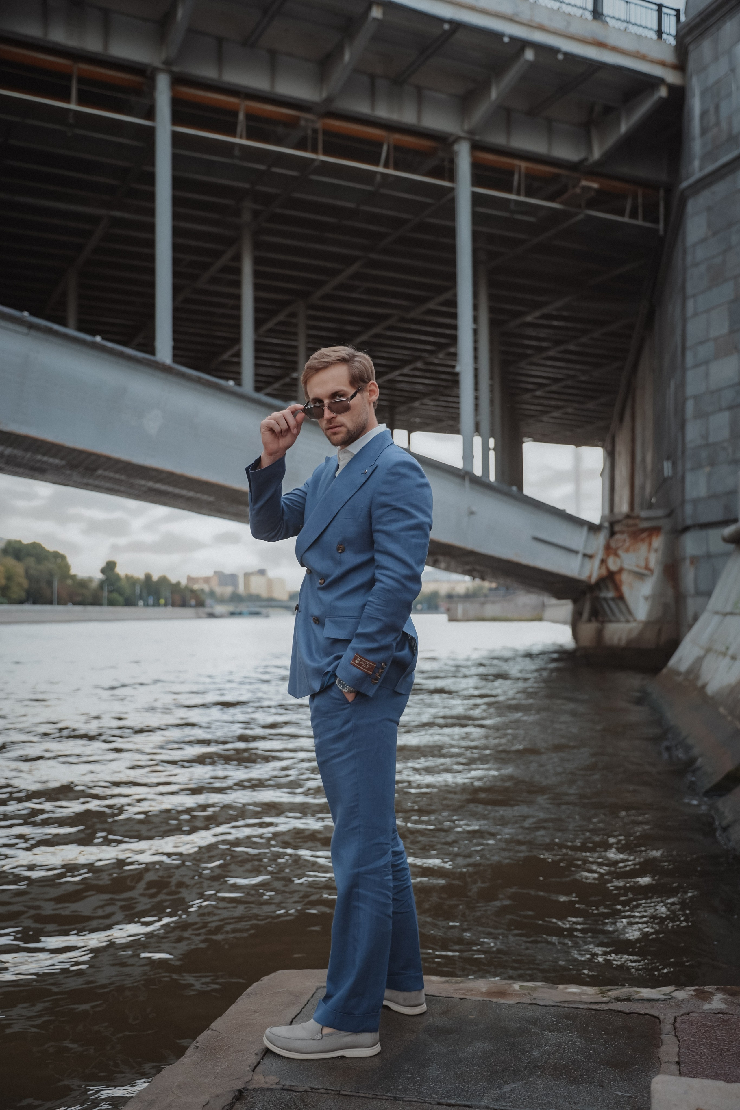 The Man in the City. VICTORIA KRASILNIKOVA