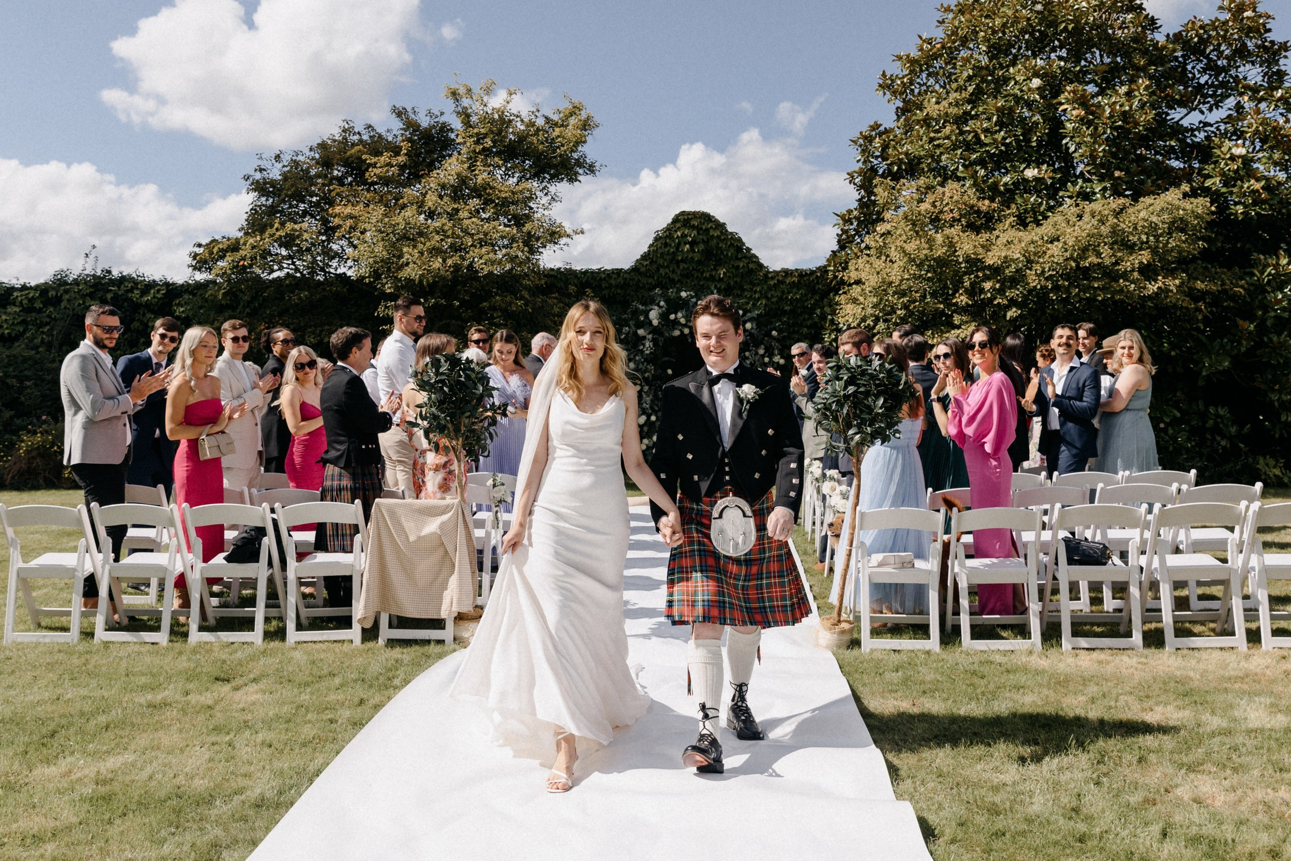 Ana & Tom Wedding at Notley Abbey. Moments Catchers — Wedding Photography & Video Duo in London