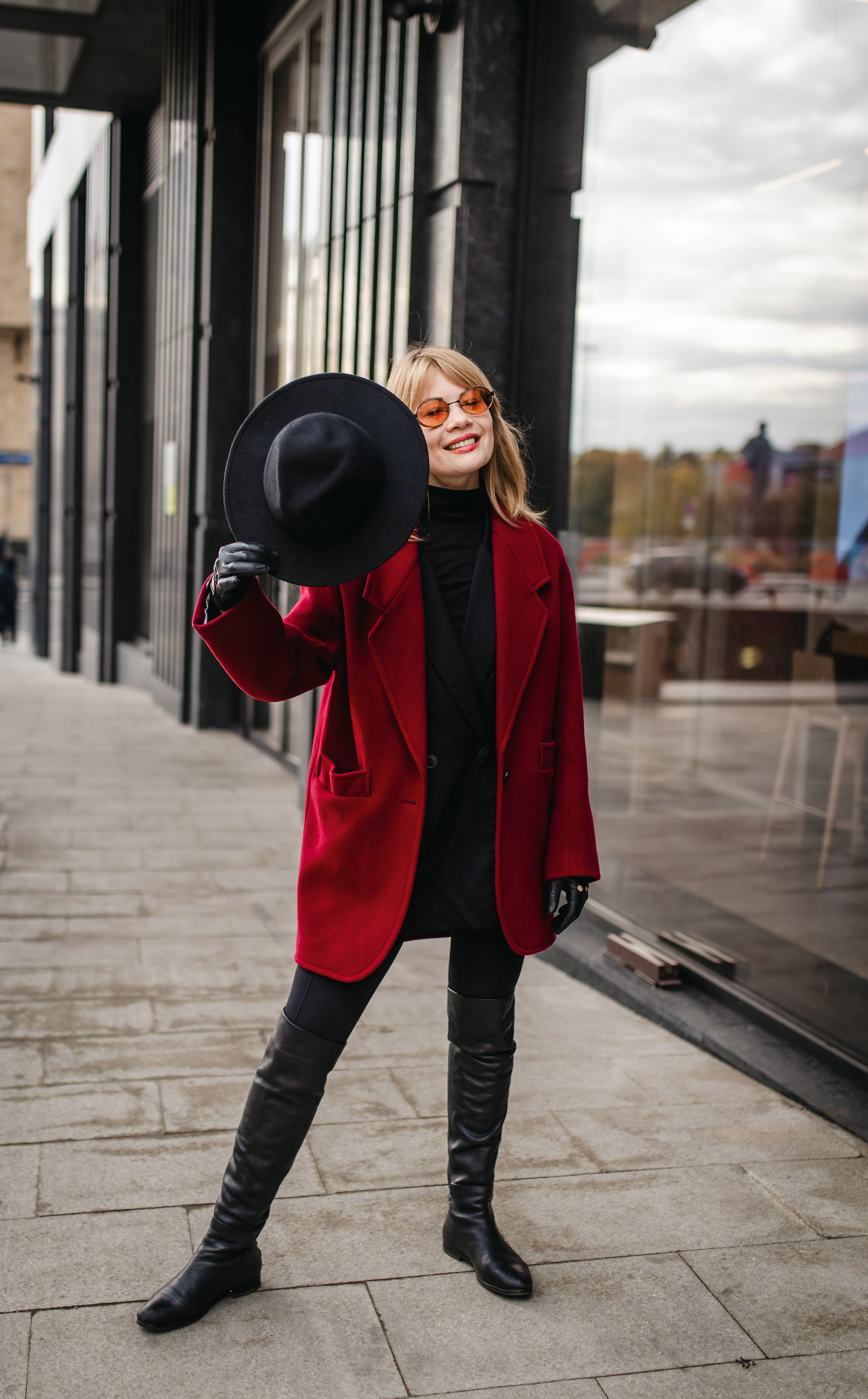 Девушка в красном. Olga.filippova.photo