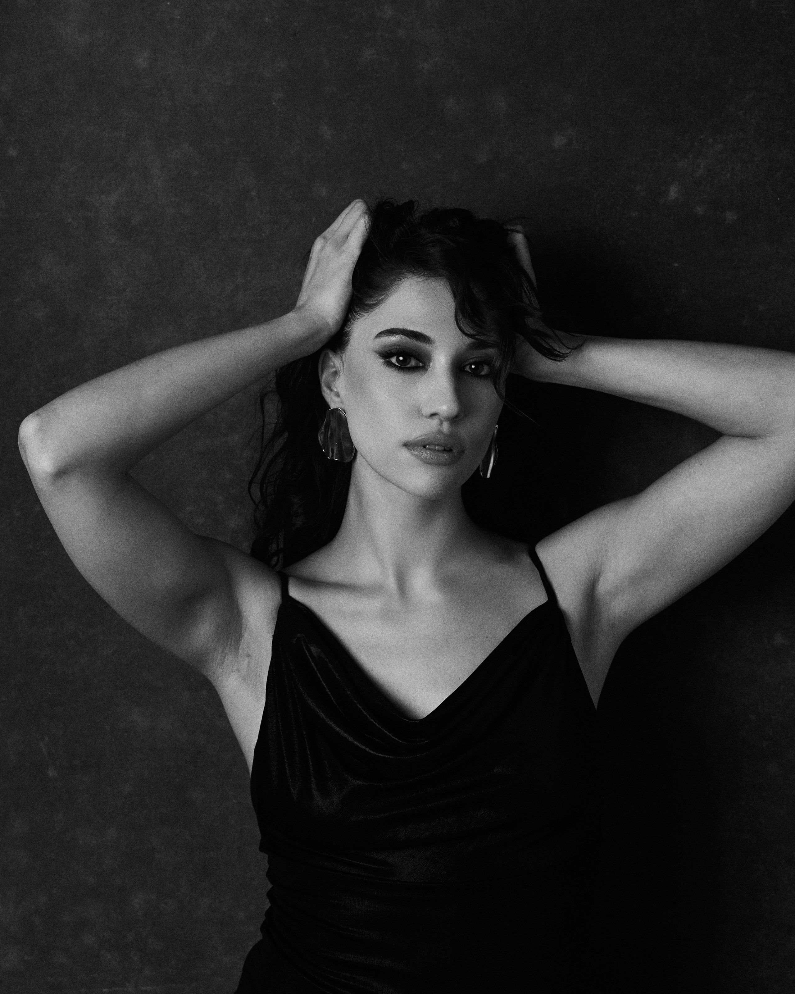 Gunai. Фэшн-фотография и портреты в Владивостоке. Превращаю съёмку в повествование — создаю образы с сюжетом, которые остаются в памяти