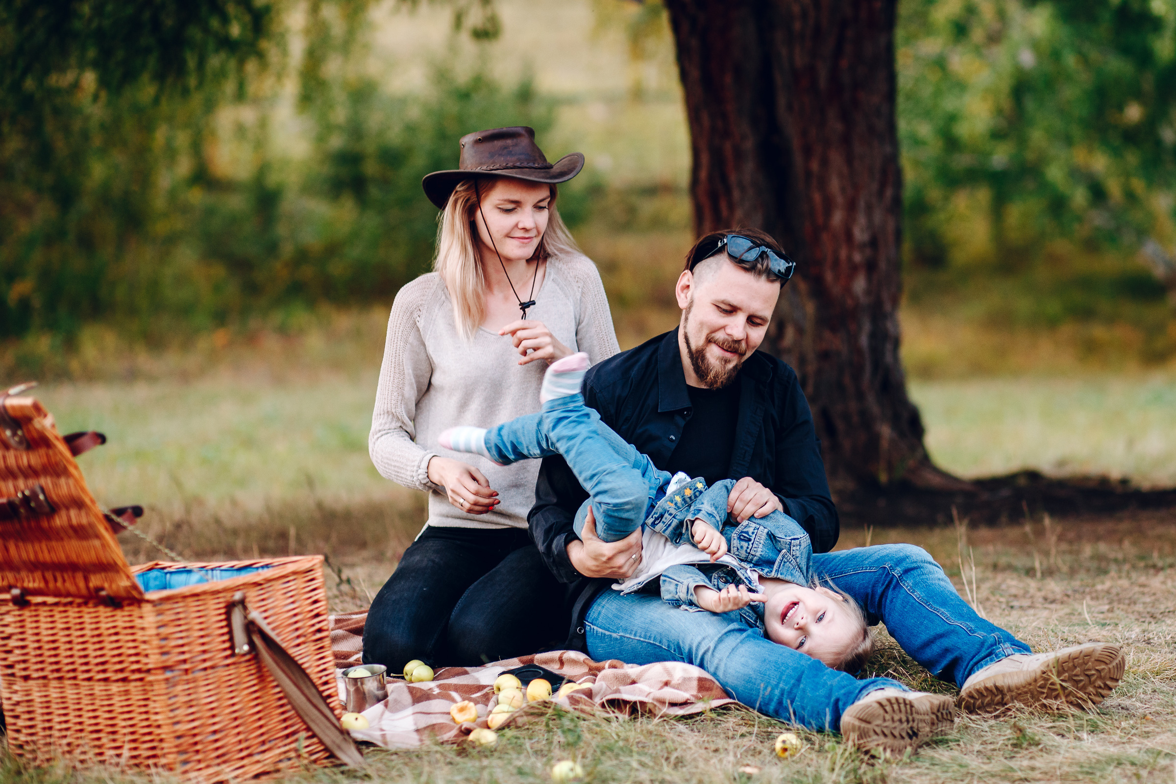 Саша, Даша и маленькая Софа. Свадебный и семейный фотограф в Магнитогорске Дмитрий Ивлев