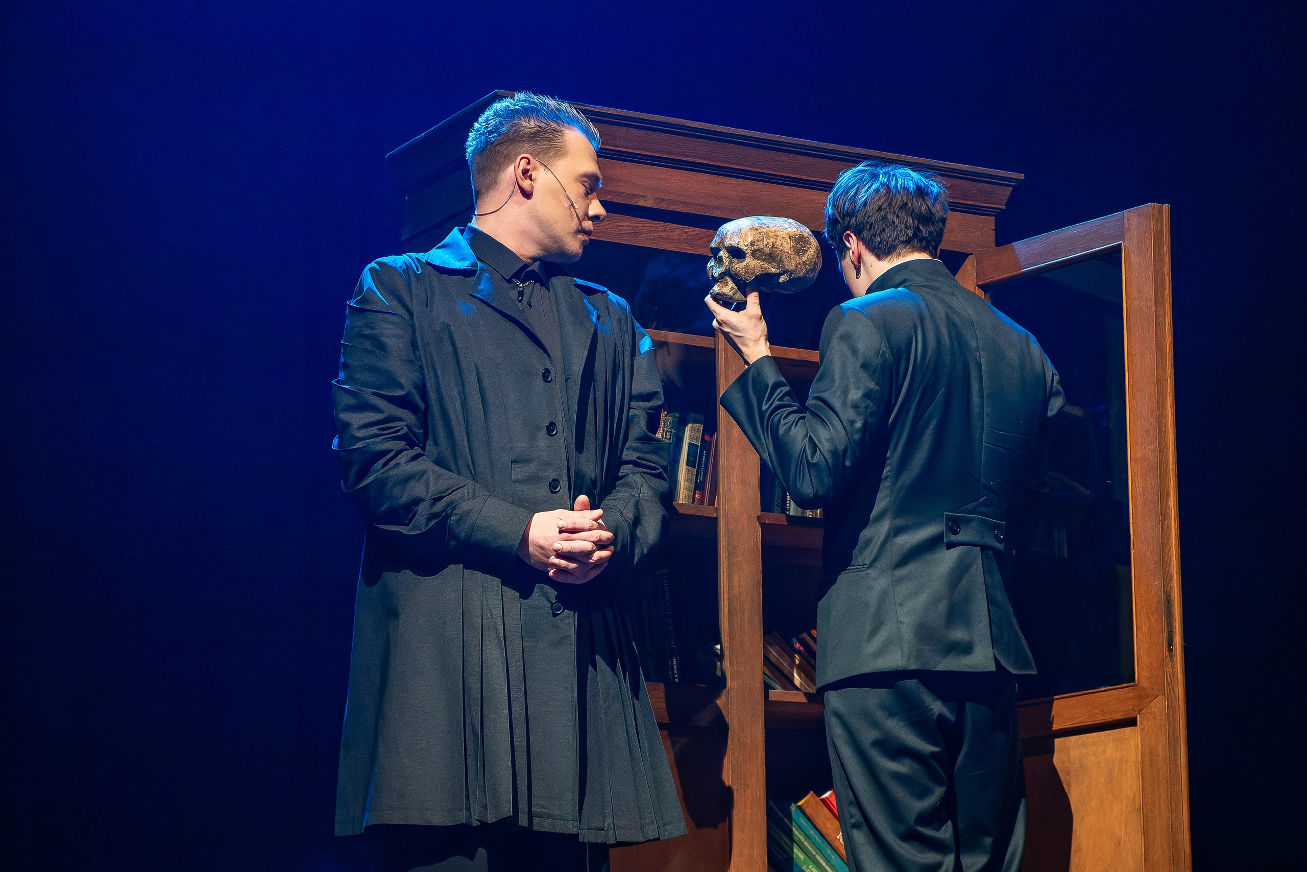 Гамлет, театр на Таганке, реж. Мурат Абукалтинов. Фотограф и режиссер Московко Екатерина