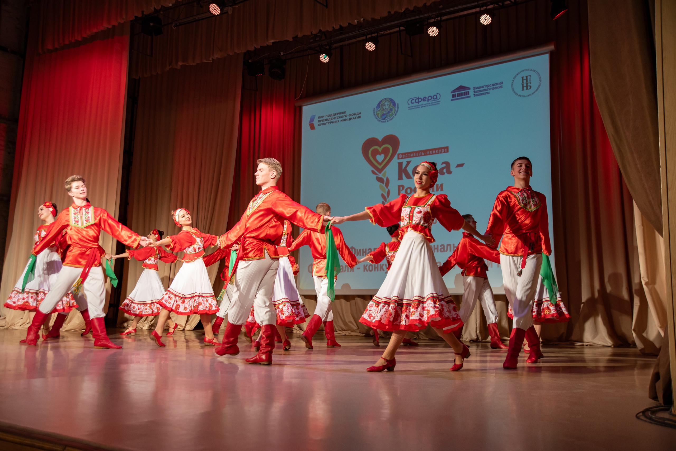 Репортажная съёмка концерта в Нижнем Новгороде. Фотограф Макс Огурцов в Нижнем Новгороде