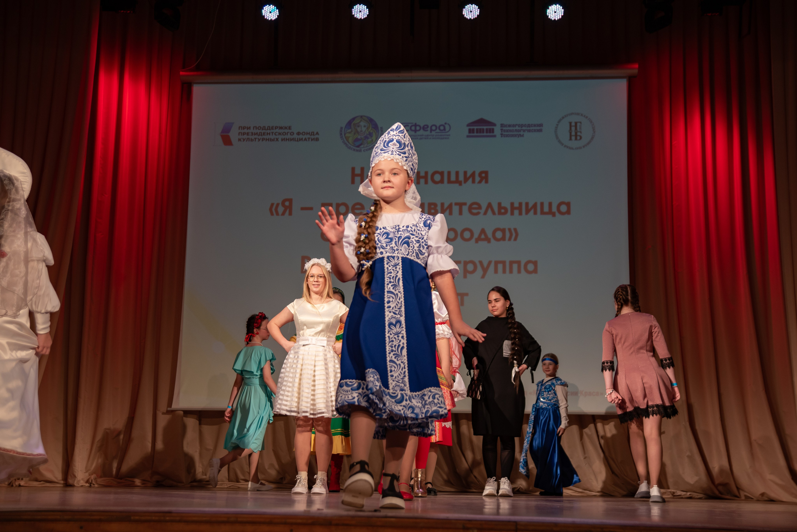 Репортажная съёмка концерта. Фотограф Макс Огурцов в Нижнем Новгороде