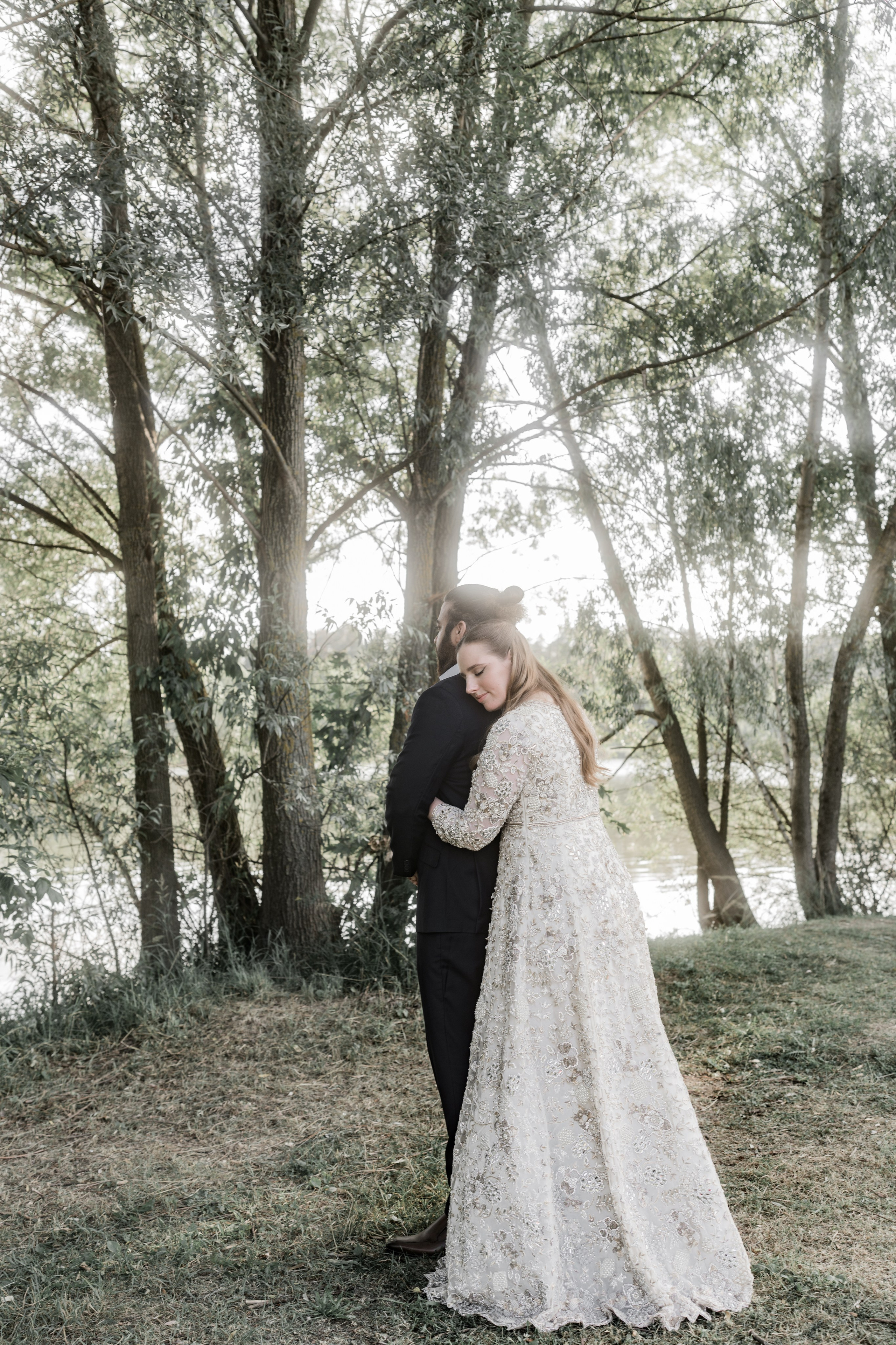 Свадьба Умар и Мила. Прогулка. Свадебный и индивидуальный фотограф Аля Мамакова