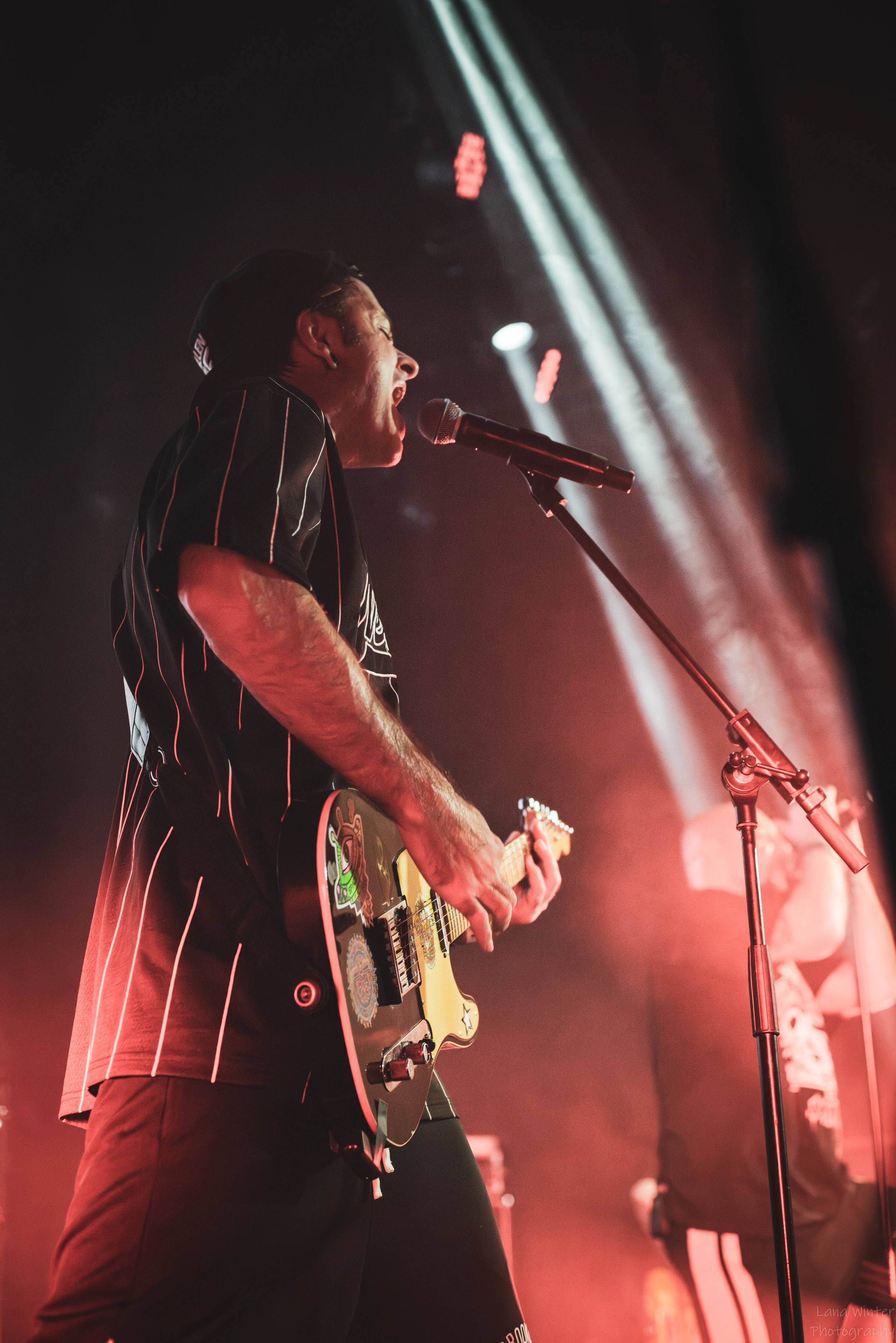 7000$ (29 июня 2025 года, Москва, клуб Урбан). Фотограф Светлана Блинова, Москва и Московская область