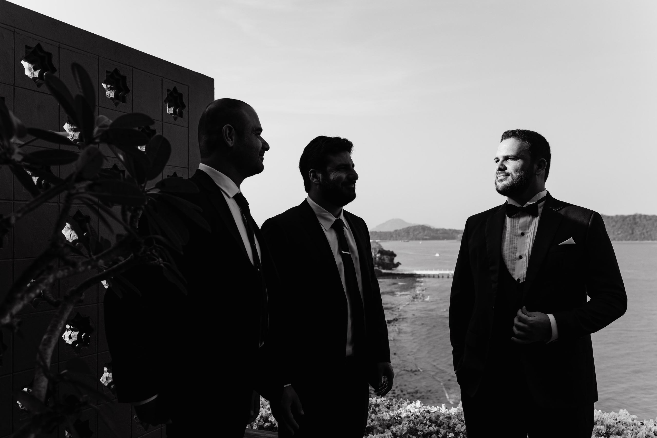 Свадьба с гостями на Пхукете. Фотограф на Пхукете в Таиланде