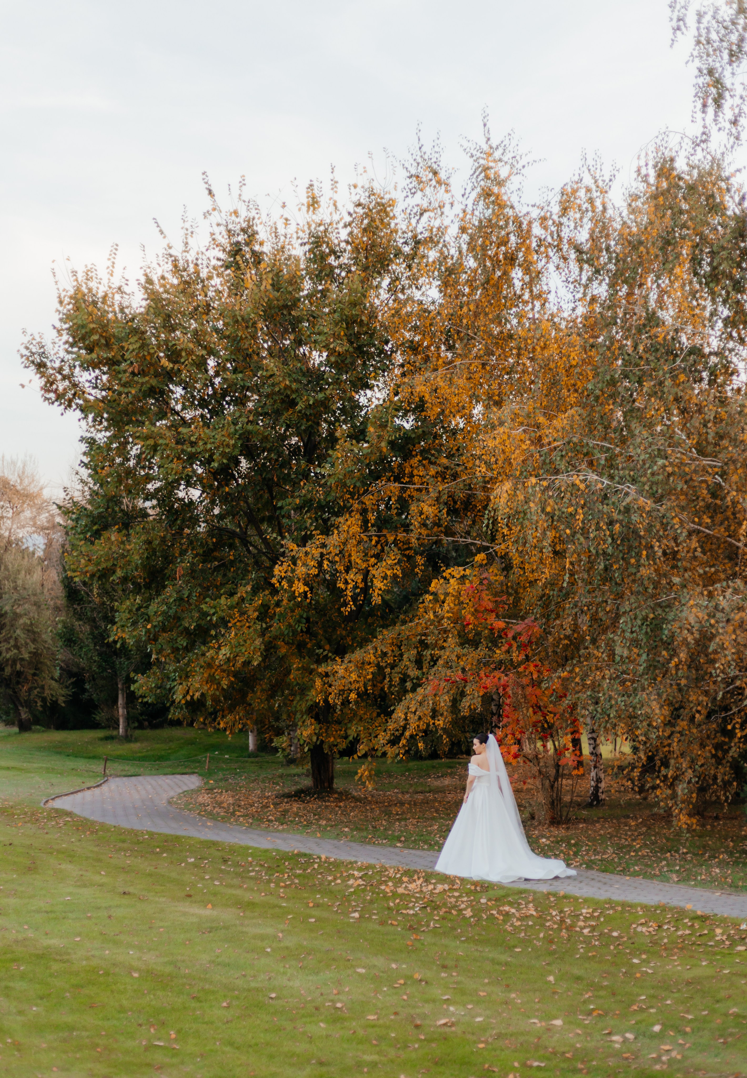 ASKHAT & PERIZAT. Wedding and Fashion photographer