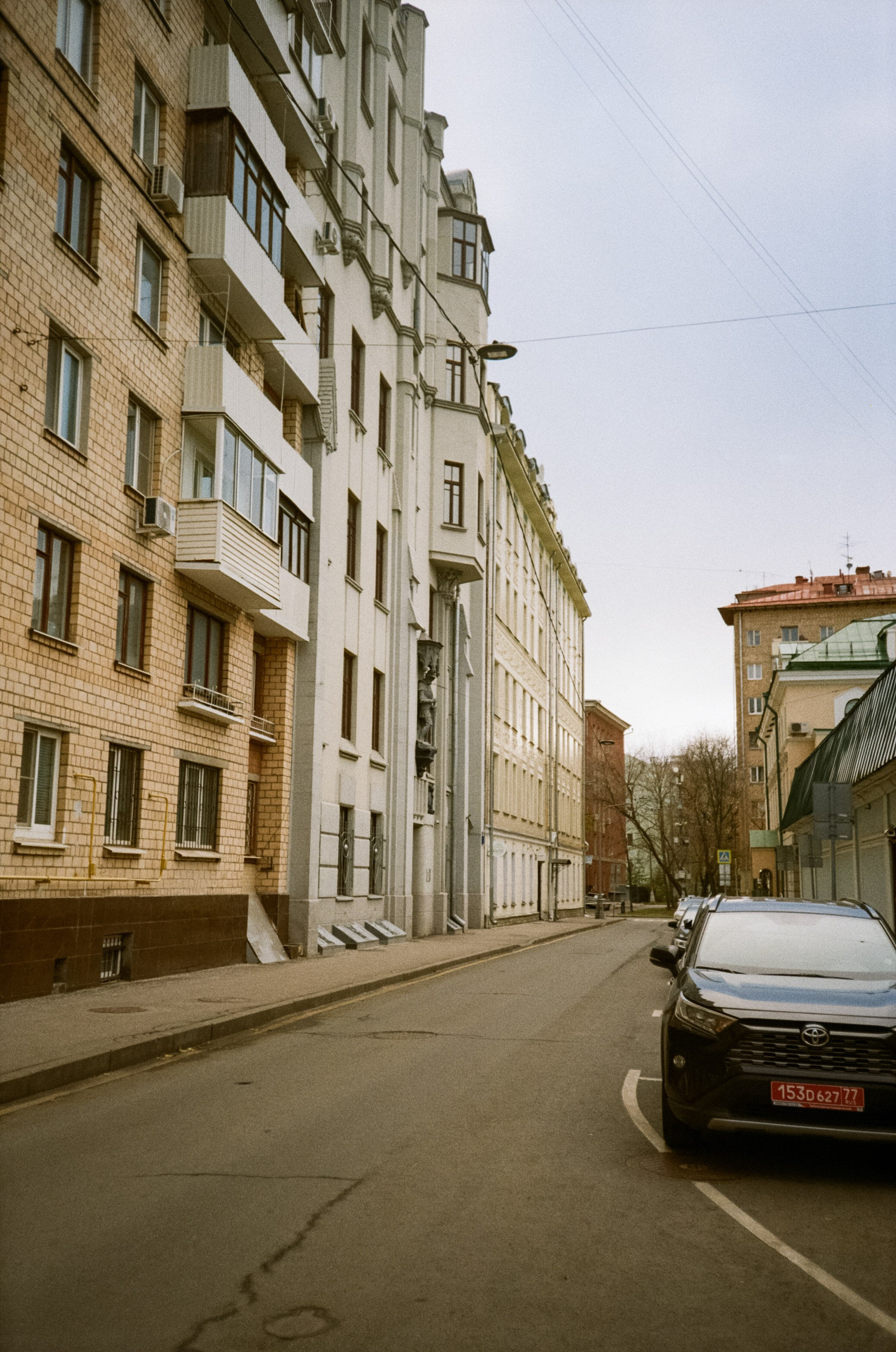 Чистые пруды, Покровка, Потаповский переулок / Cosina CX-1 / Kodak ProImage 100