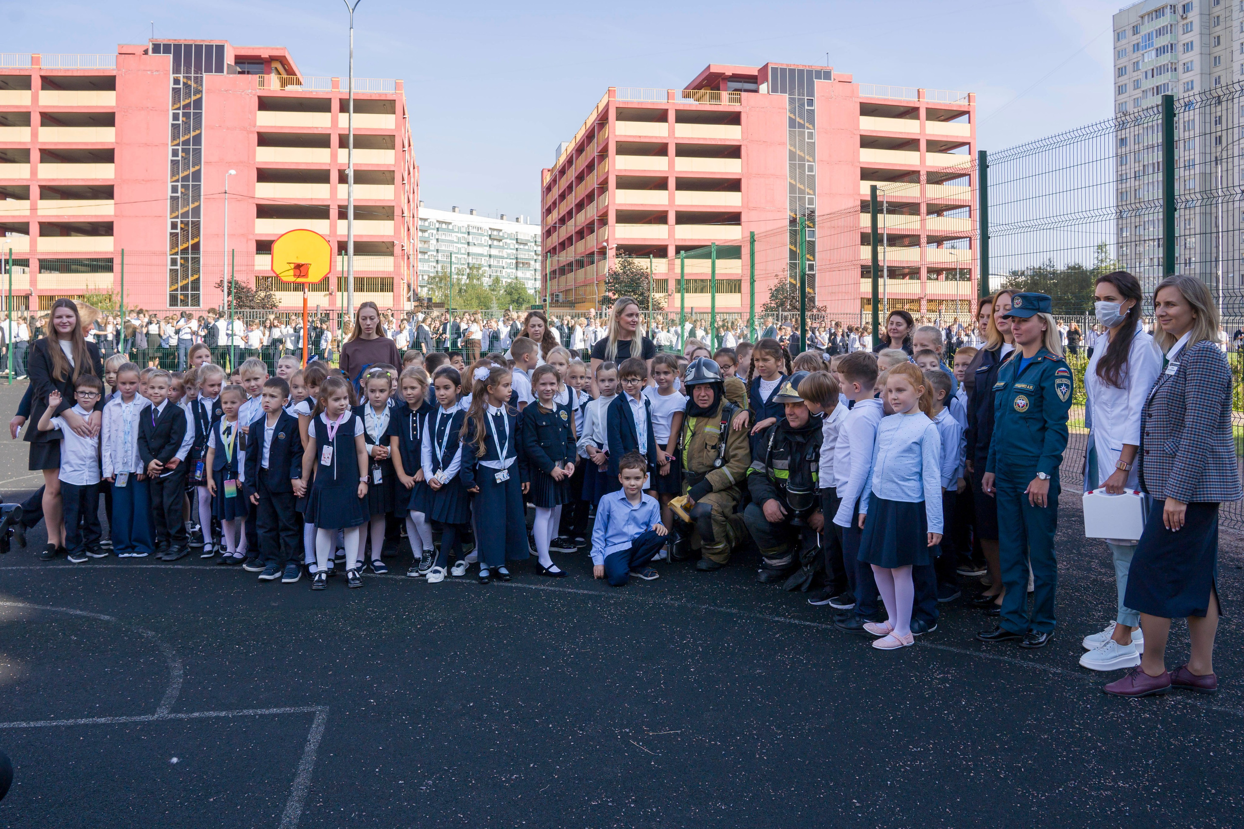 МЧС тренировка эвакуации в школе. Фотограф в Санкт-Петербурге. Репортажная и все съёмки для бизнеса