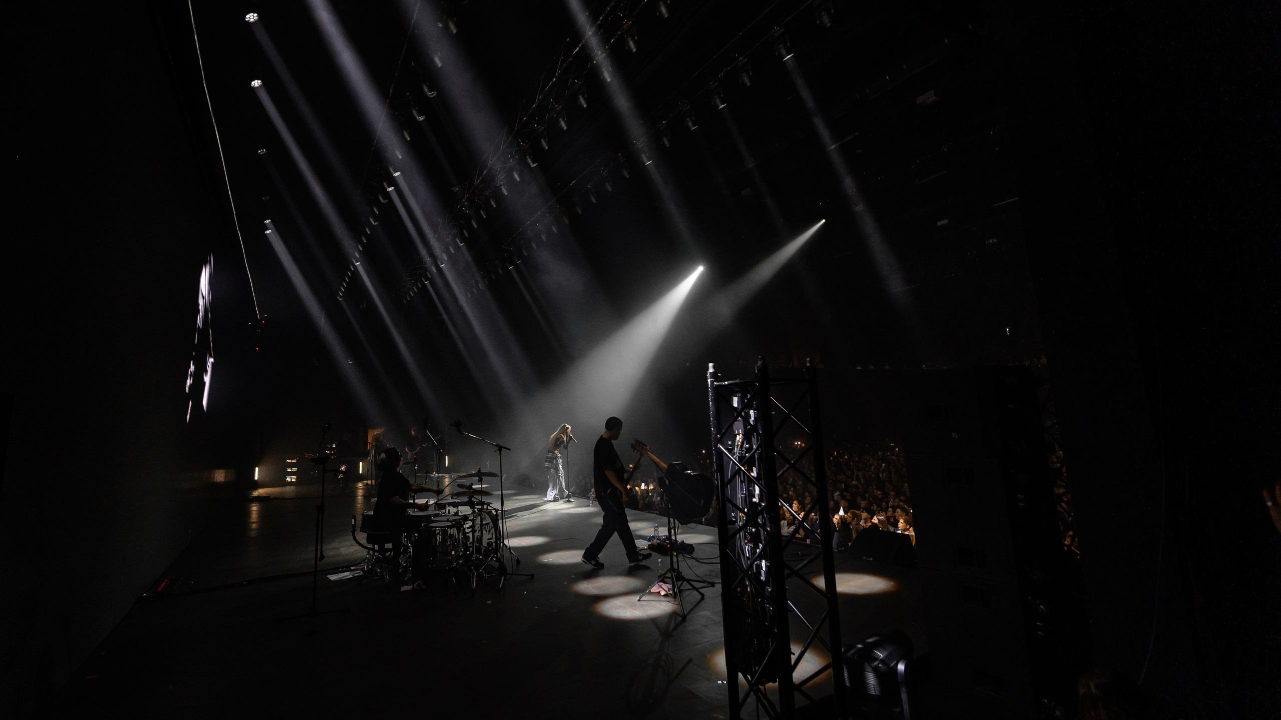 MARY GU. РЕПОРТАЖНЫЙ И БИЗНЕС ФОТОГРАФ В МОСКВЕ, ЕГОР НИКОЛАЕВ